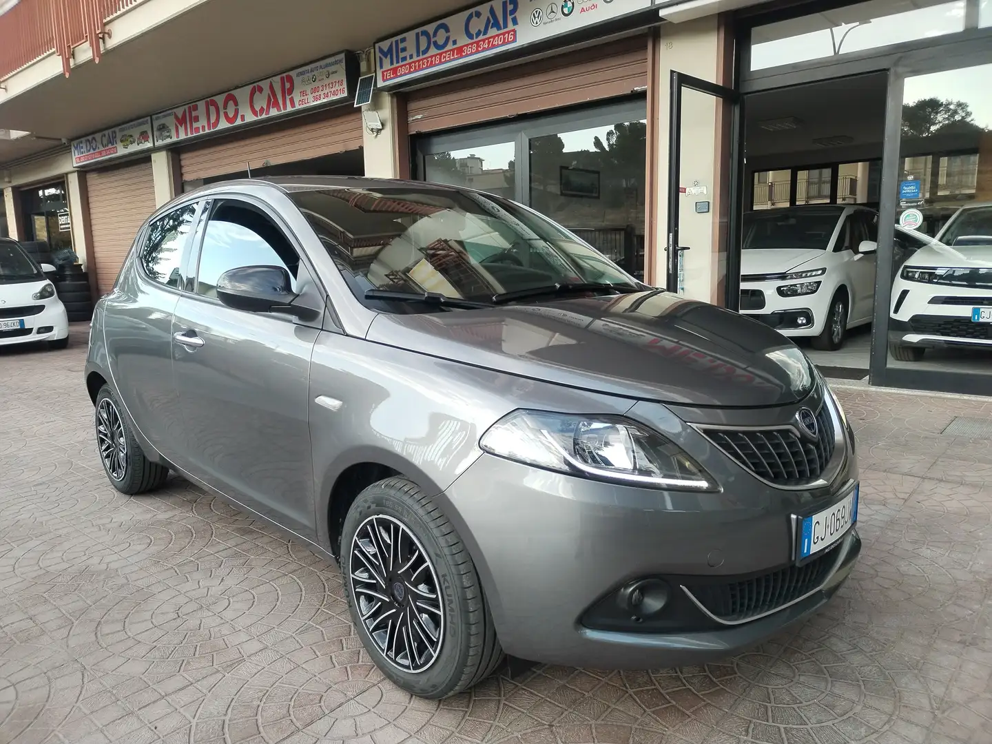 Lancia Ypsilon Ypsilon III 2021 1.0 firefly hybrid Gold s Gris - 1