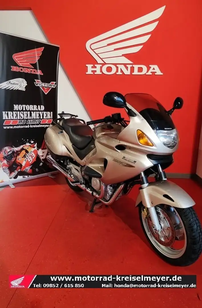 Honda NT 650 Gepflegter Zustand aus 2.Hand! Beige - 1