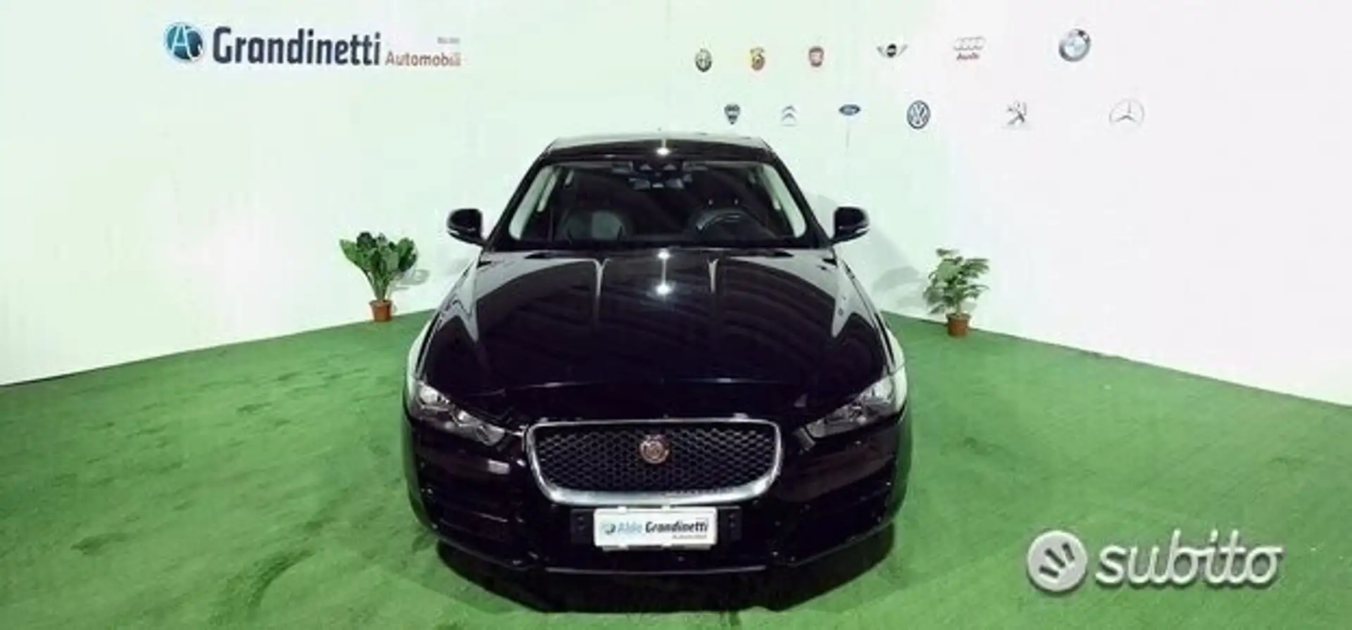 Jaguar XE XE 2.0 D 180 CV aut. Prestige Černá - 2
