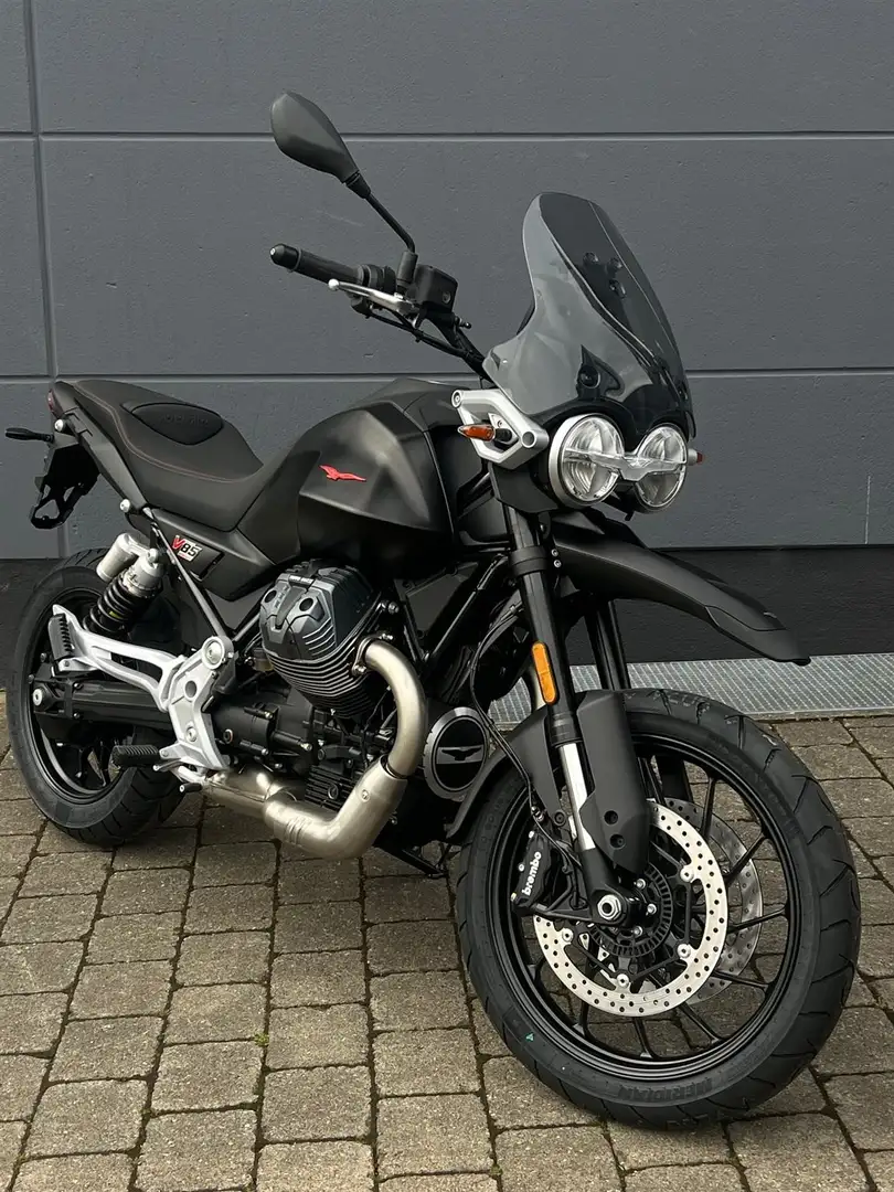 Moto Guzzi V 85 Modell 2025!!! Negro - 2