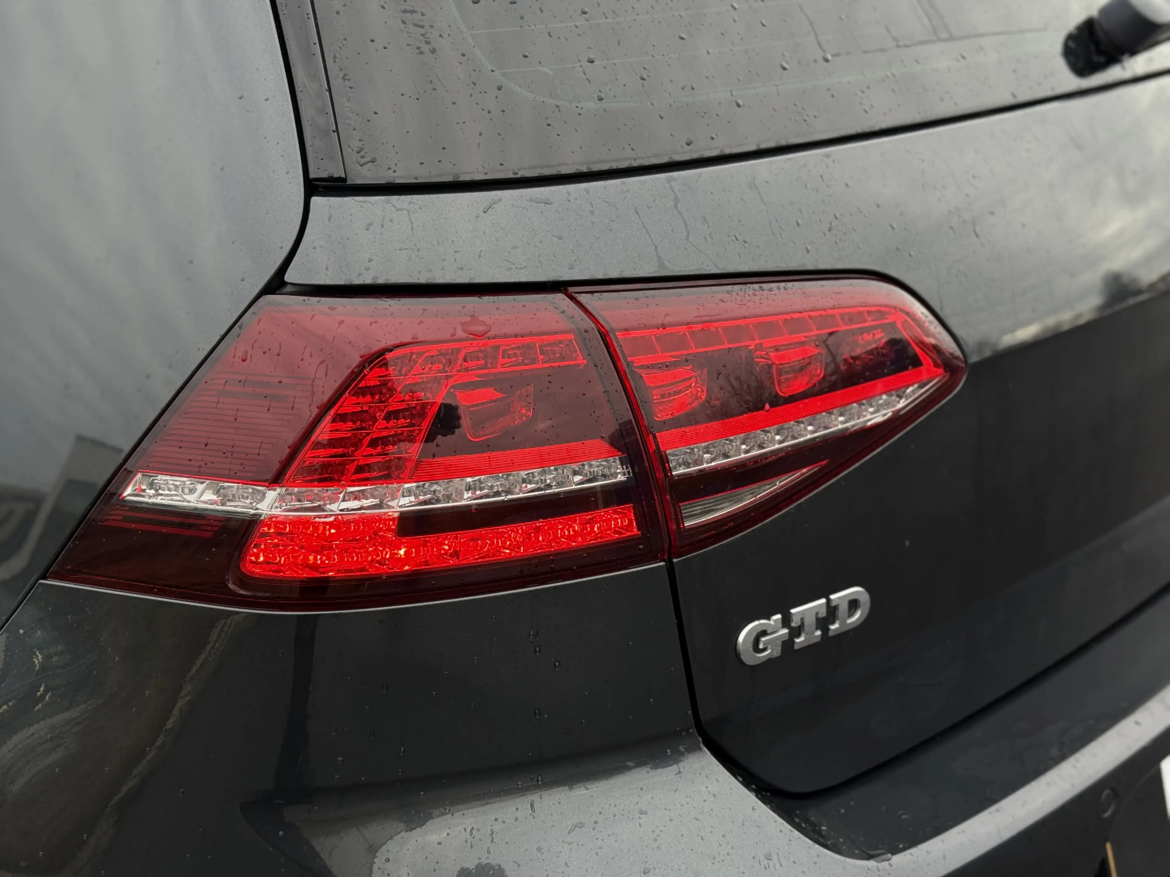 Volkswagen Golf GTD 7 / 2.0 TDI 184CH DSG6 / LED / ACTIVE SOUND — photo 7