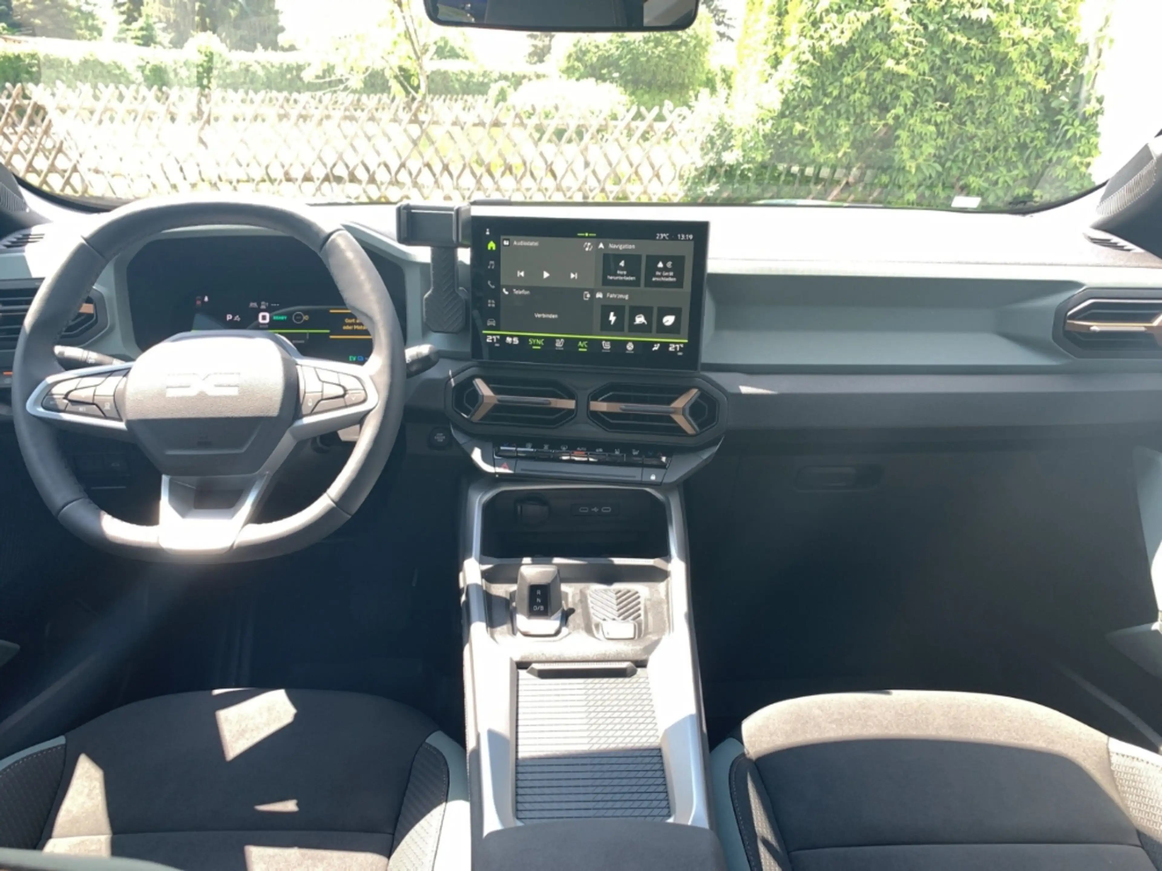 Dacia Bigster EXTREME HYBRID 155 Extreme PANO+SHZ+NAVI+KAMERA — photo 14