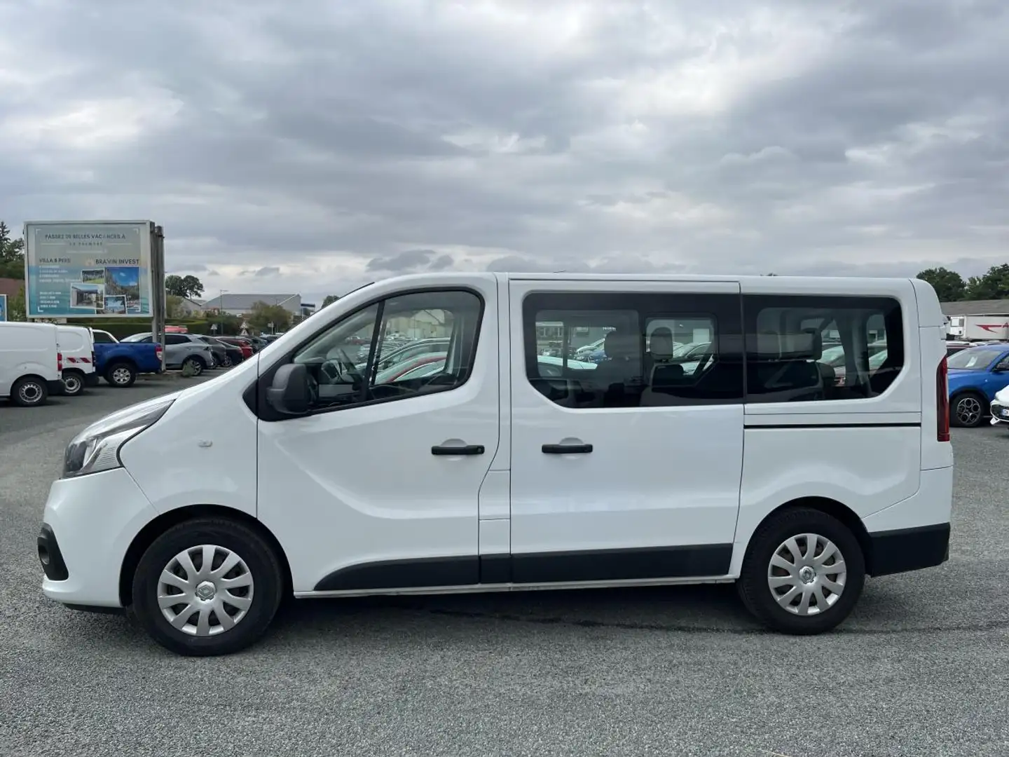 Renault Trafic Trafic L1 1.6 dCi - 95 Combi Life L1H1 Blanc - 2