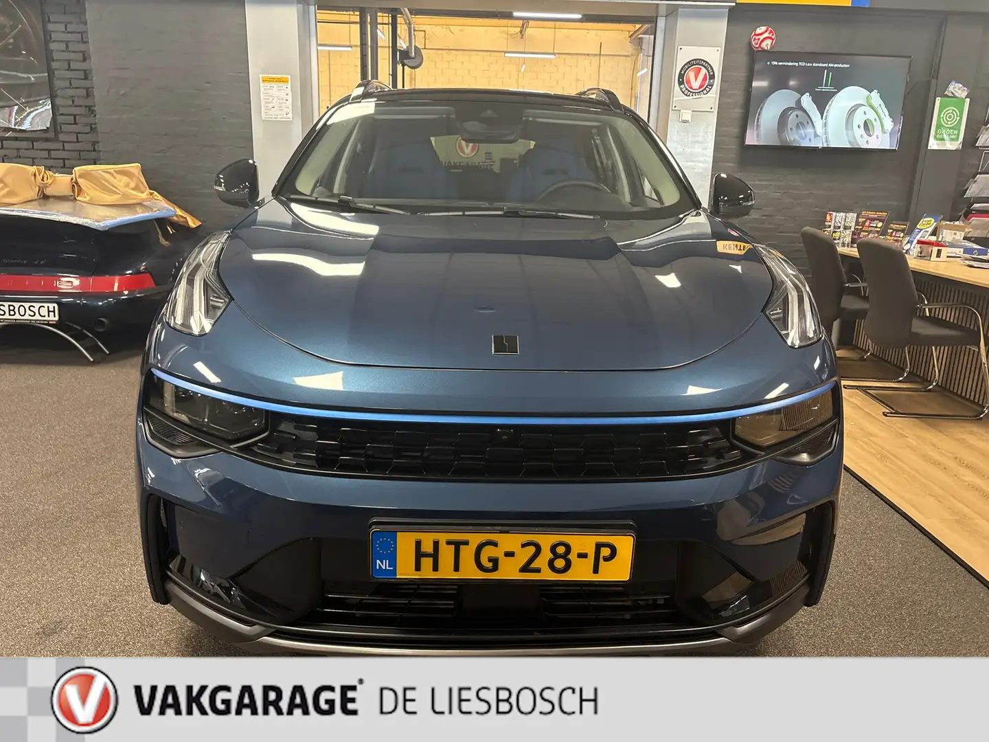 Lynk & Co 01 1.5,pano,360 camera,model 2023,infinity,navi, Blauw - 2