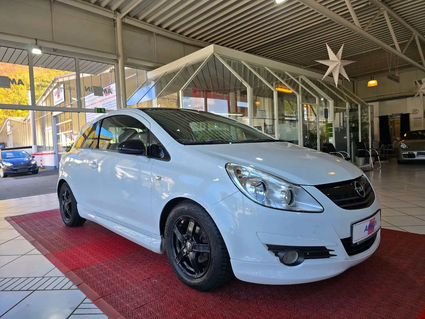 Opel Corsa D Limited Edition+OPC LINE+SPORTFAHRWERK+ Weiß - 1