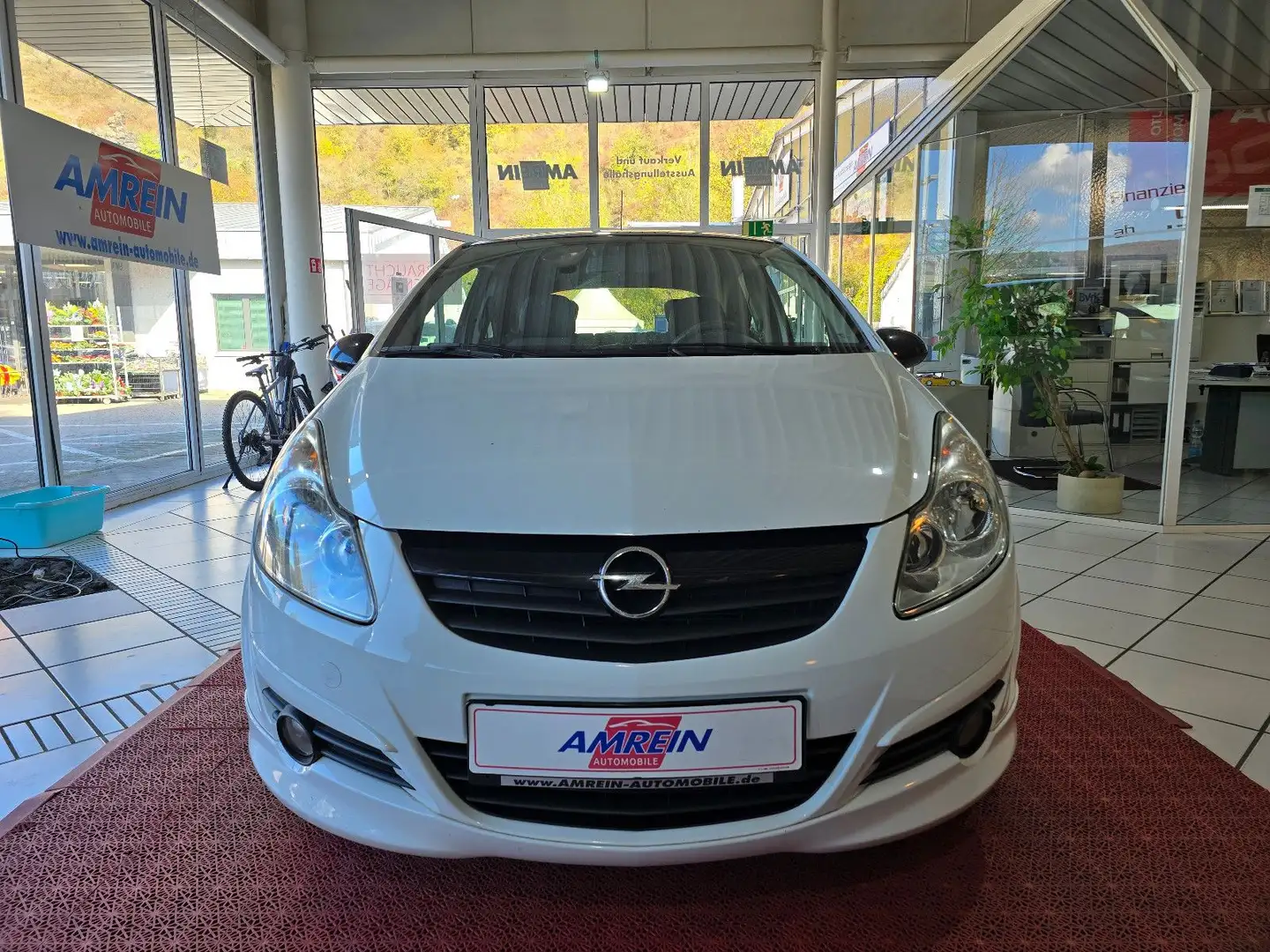 Opel Corsa D Limited Edition+OPC LINE+SPORTFAHRWERK+ Weiß - 2