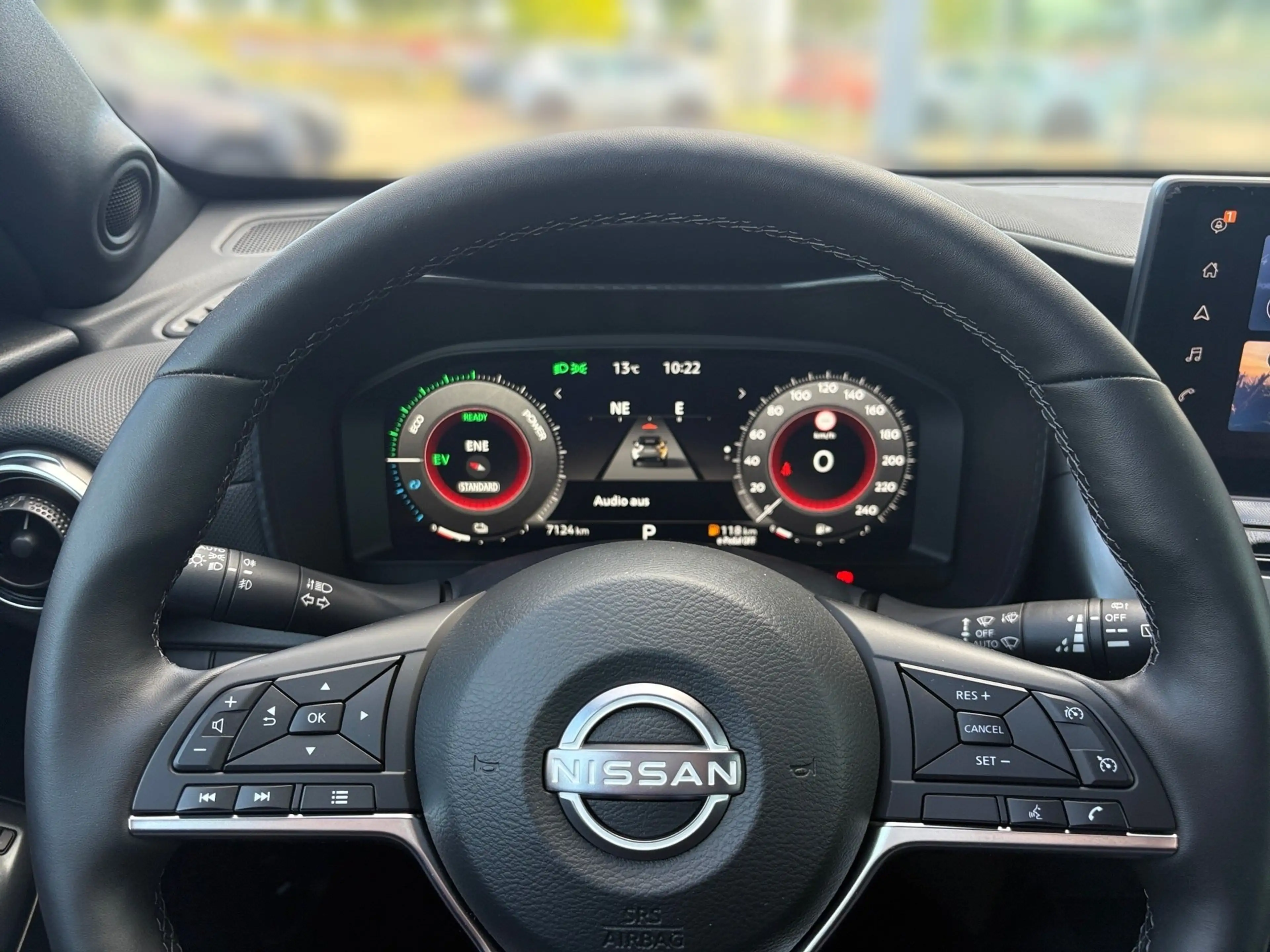 Nissan Juke 1.6 N-Connecta AUT+LED+Fernlichtass.+Kam. — photo 13