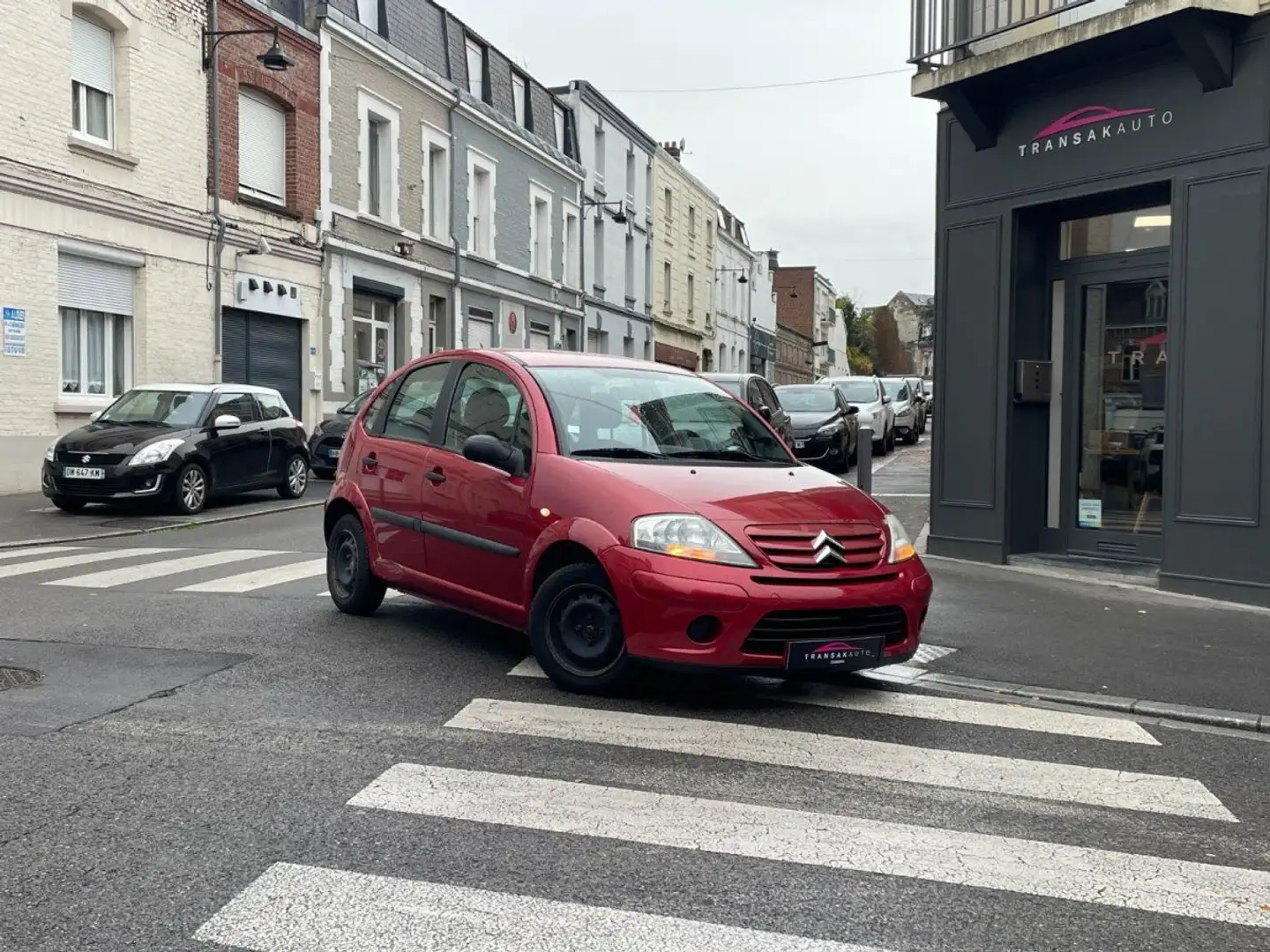 Citroen C3 1.1i Airdream Furio / IDEAL JEUNE PERMIS / BLUETOOTH Rosso - 1