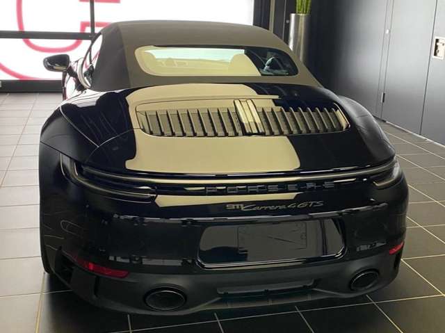 Porsche 992 911 Carrera Cabrio 4 GTS PDK
