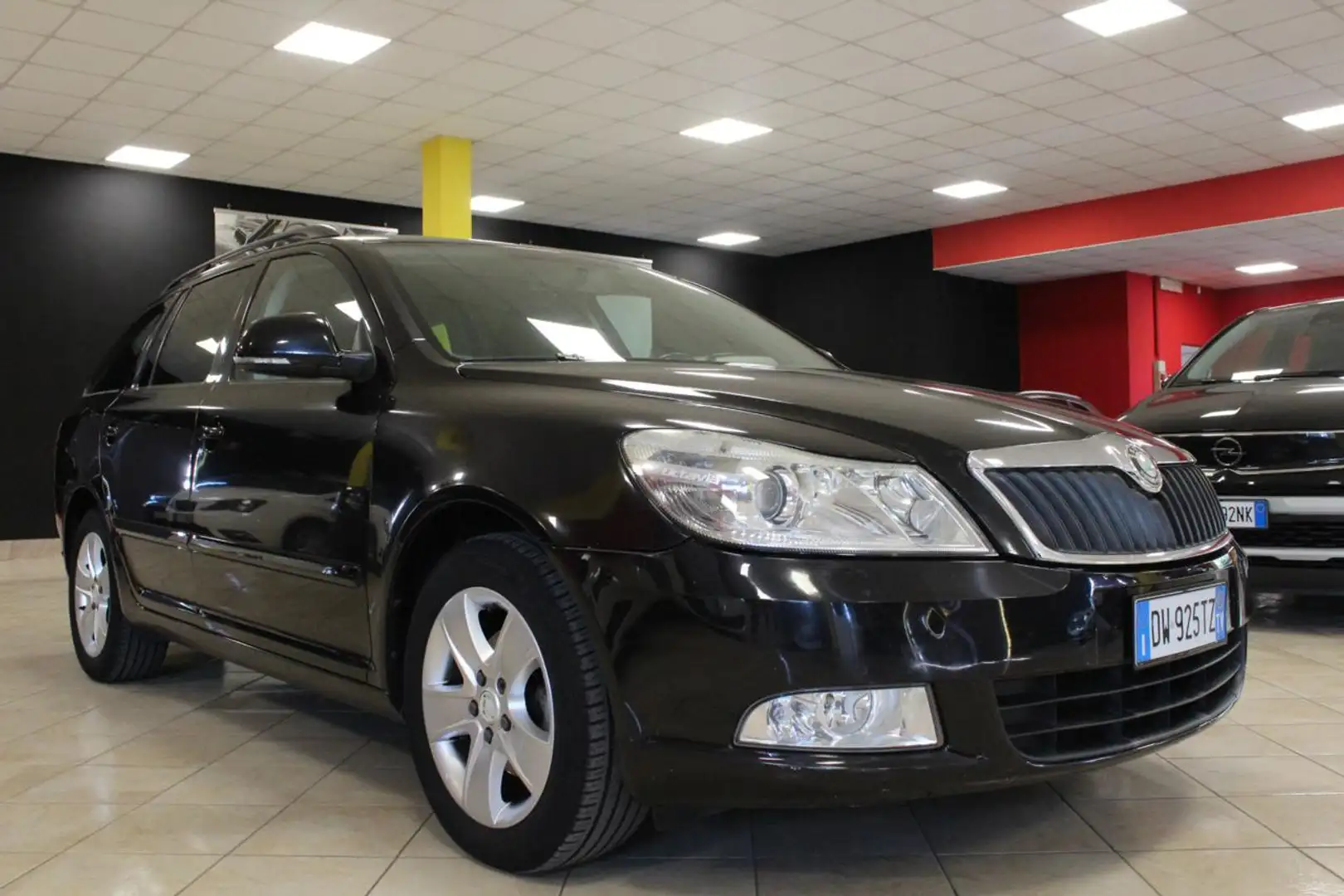 Skoda Octavia 1.9 TDI Wagon UNIPROPRIETARIO !!! Fekete - 1