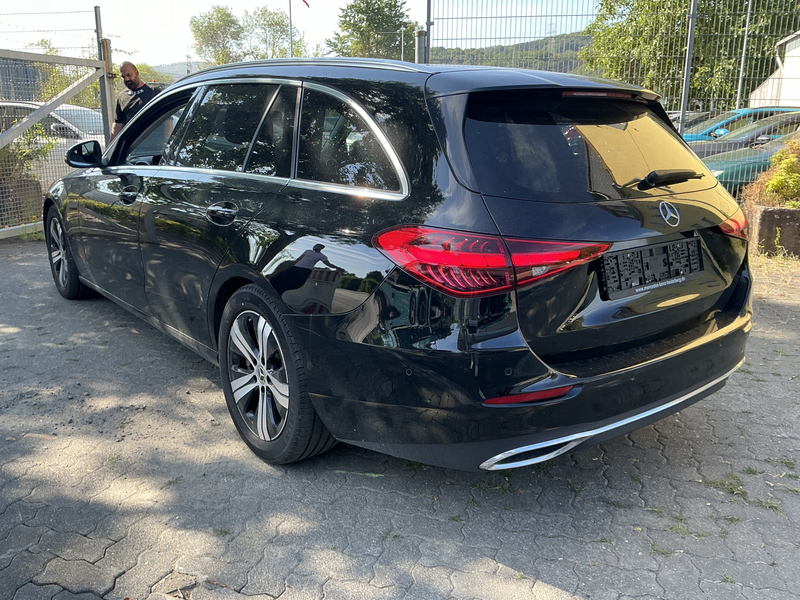Mercedes-Benz C 200 Avantgarde R.Cam Navi Ambiente AHK SHZ LED — photo 2