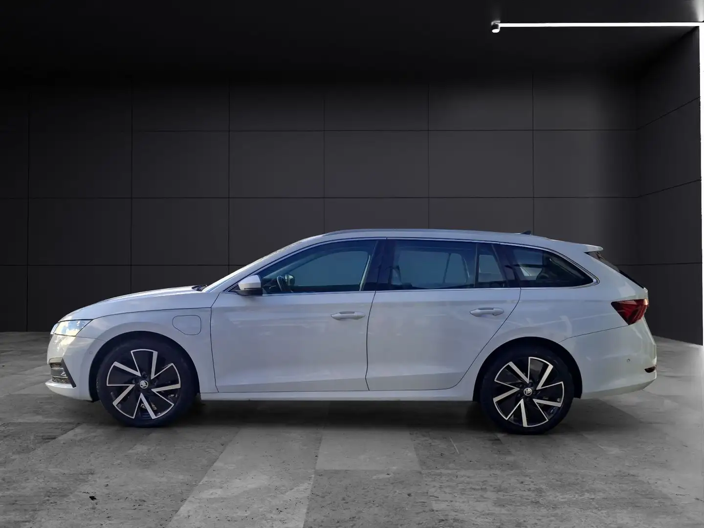 Skoda Octavia Combi First Edition iV 1.4 TSI DSG KLIMA Weiß - 2