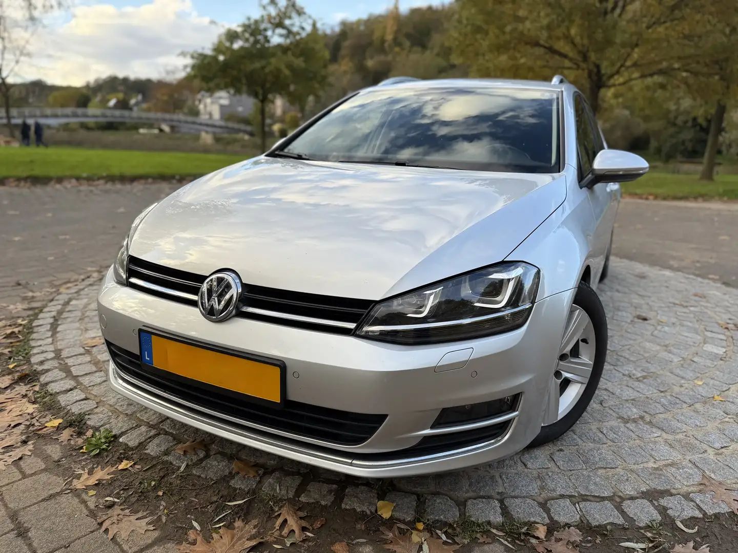 Volkswagen Golf Variant 2.0 TDI 4Motion BlueMotion Technology Highline - 1