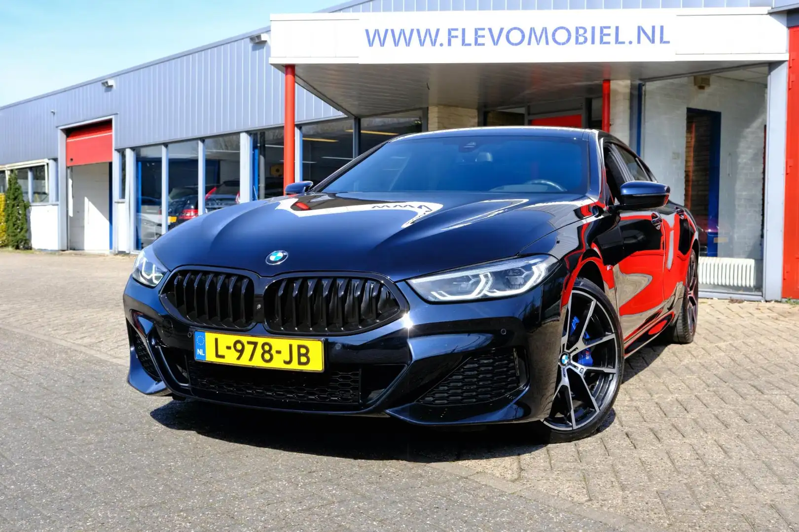 BMW 840 8-serie 840i 340pk M Sport Leder|Pano|Head-Up|Harm Černá - 1