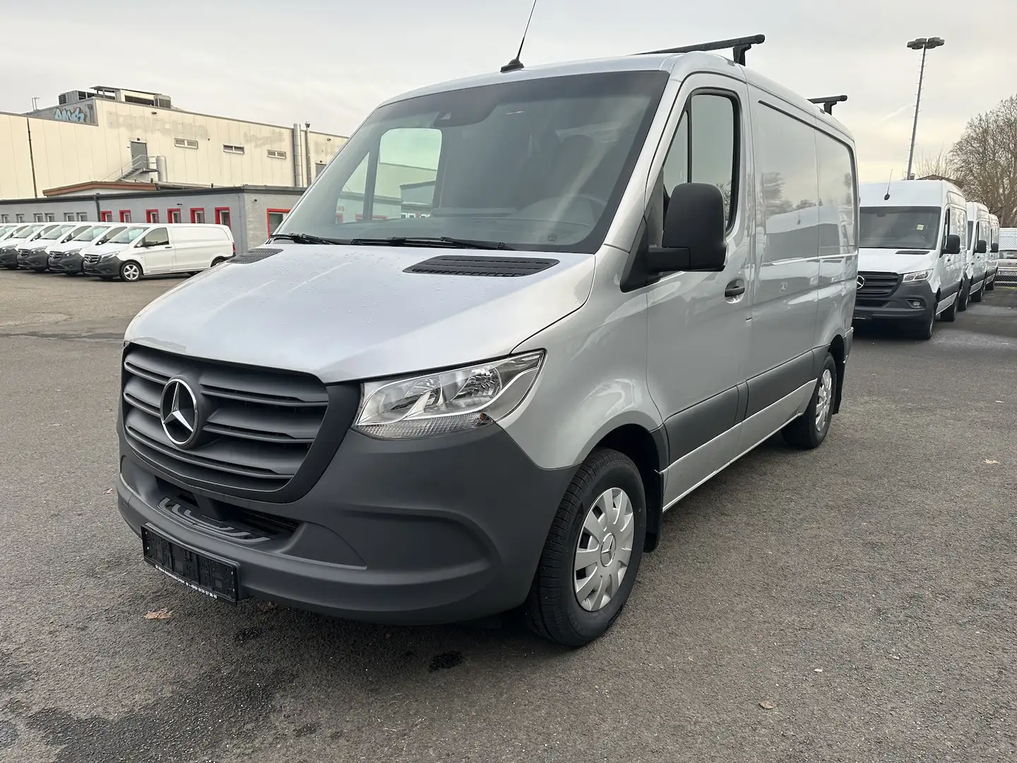 Mercedes-Benz Sprinter 316 CDI RWD L1 kurz flach 2,8 to AHK Silber - 1