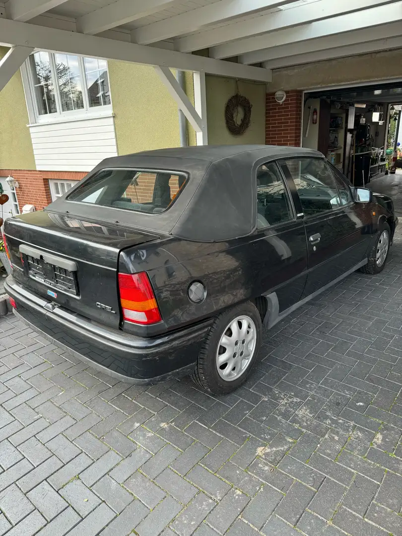 Opel Kadett E Cabrio Чорний - 2