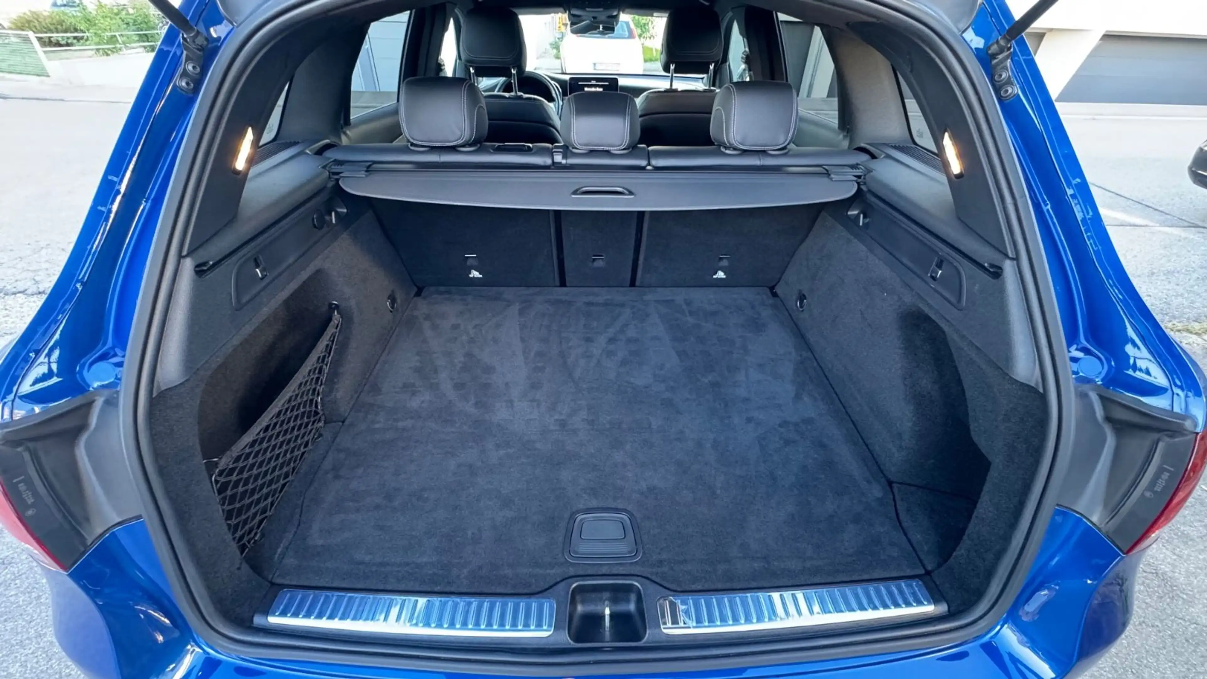 Mercedes-Benz GLC 200 4Matic*AMG-LINE*HEAD-UP* — photo 11