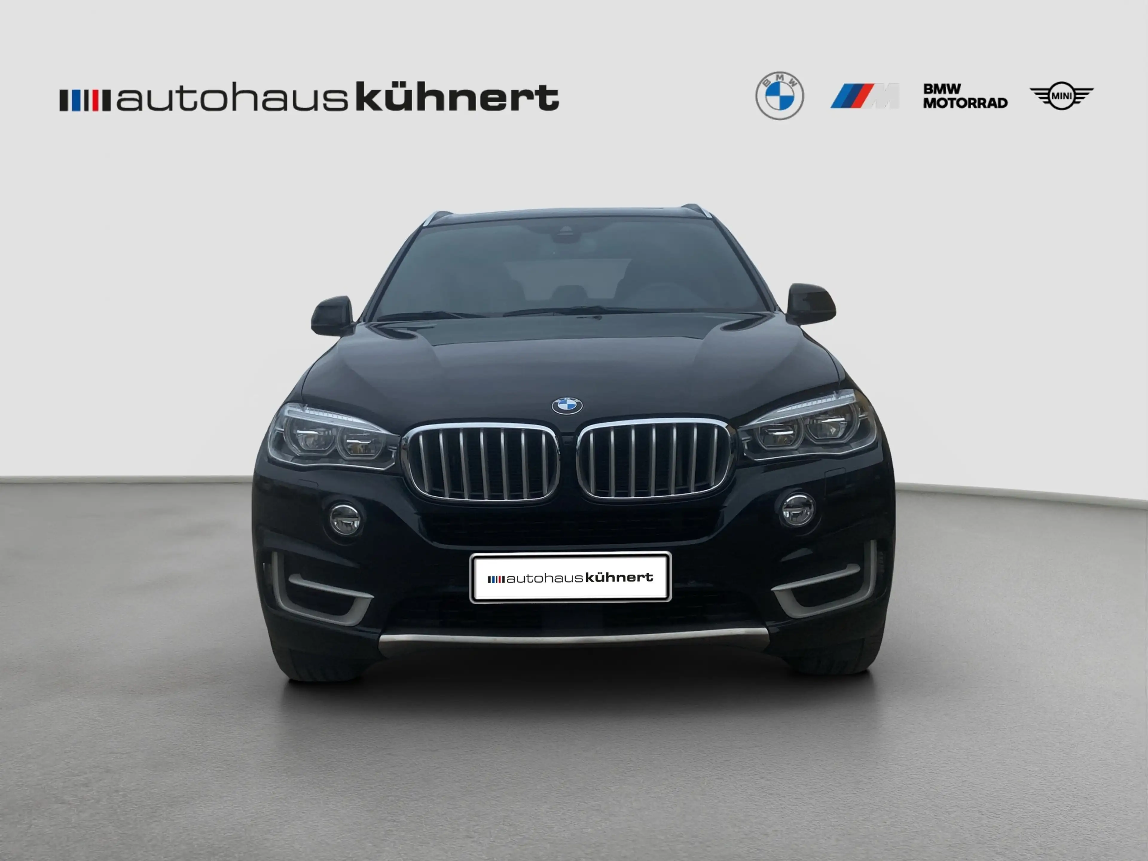BMW X5 xDrive 30d Xenon ACC Pano SpurAss AHK HUD HiFi — photo 3