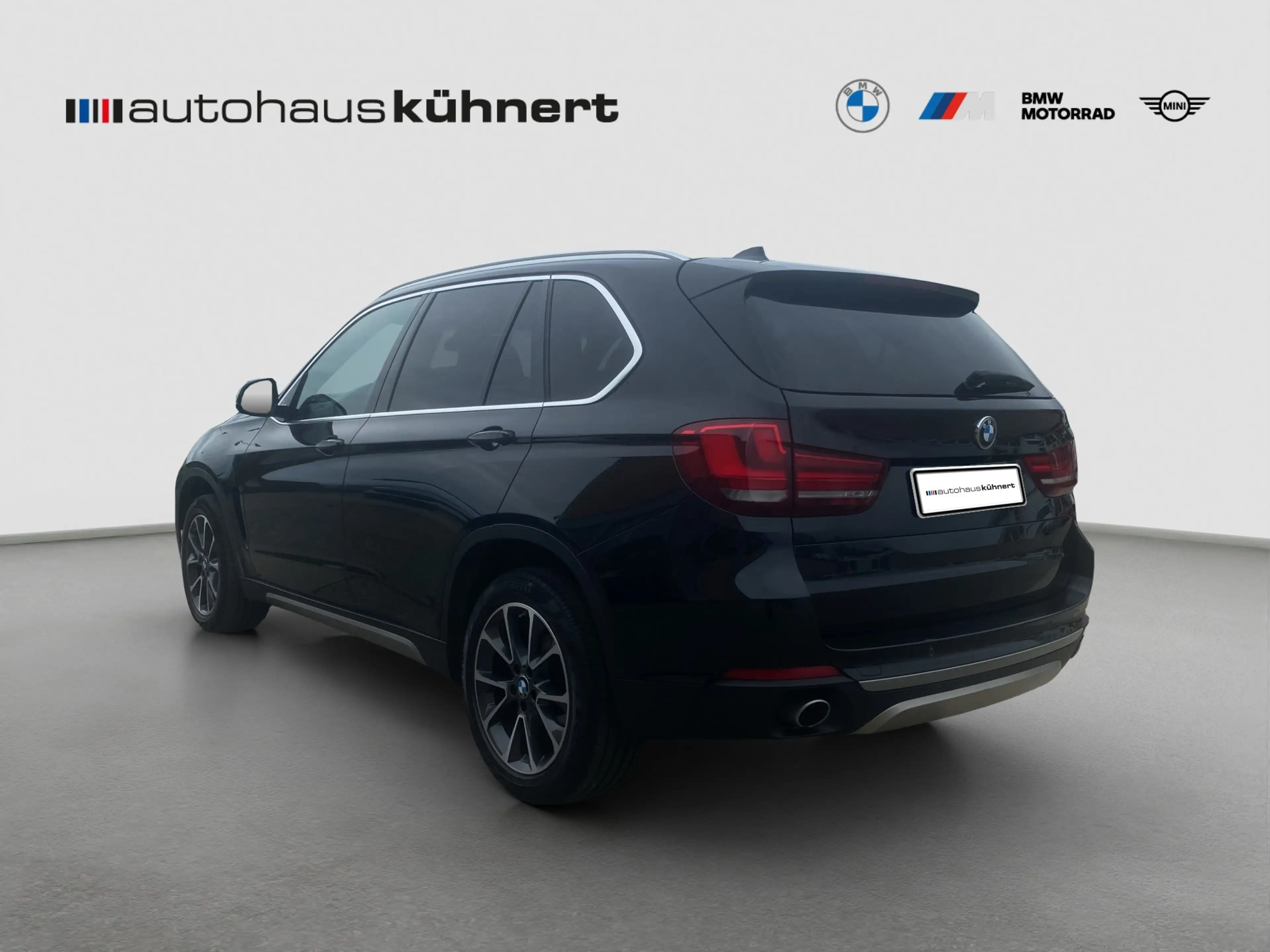 BMW X5 xDrive 30d Xenon ACC Pano SpurAss AHK HUD HiFi — photo 5