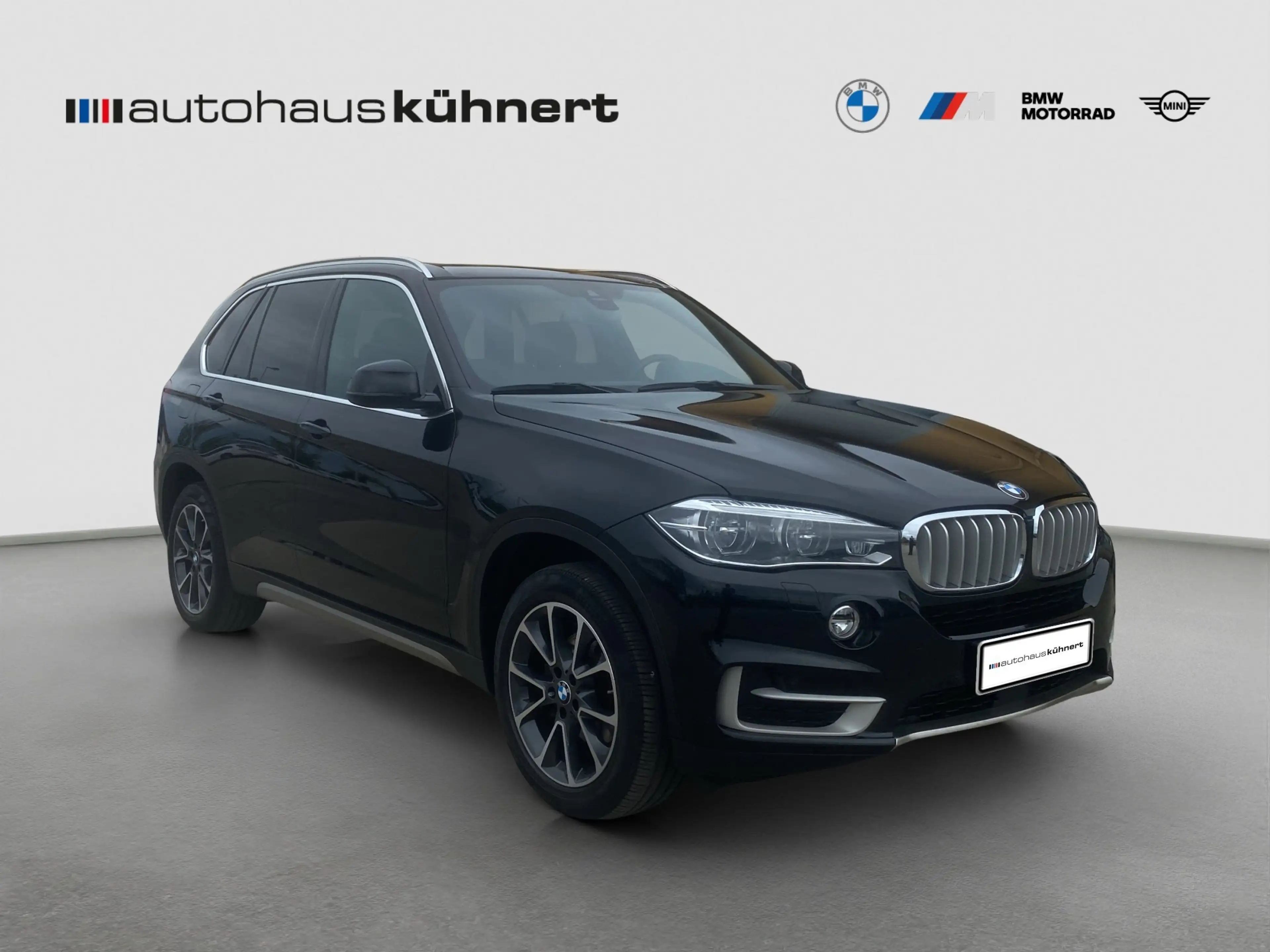 BMW X5 xDrive 30d Xenon ACC Pano SpurAss AHK HUD HiFi — photo 9