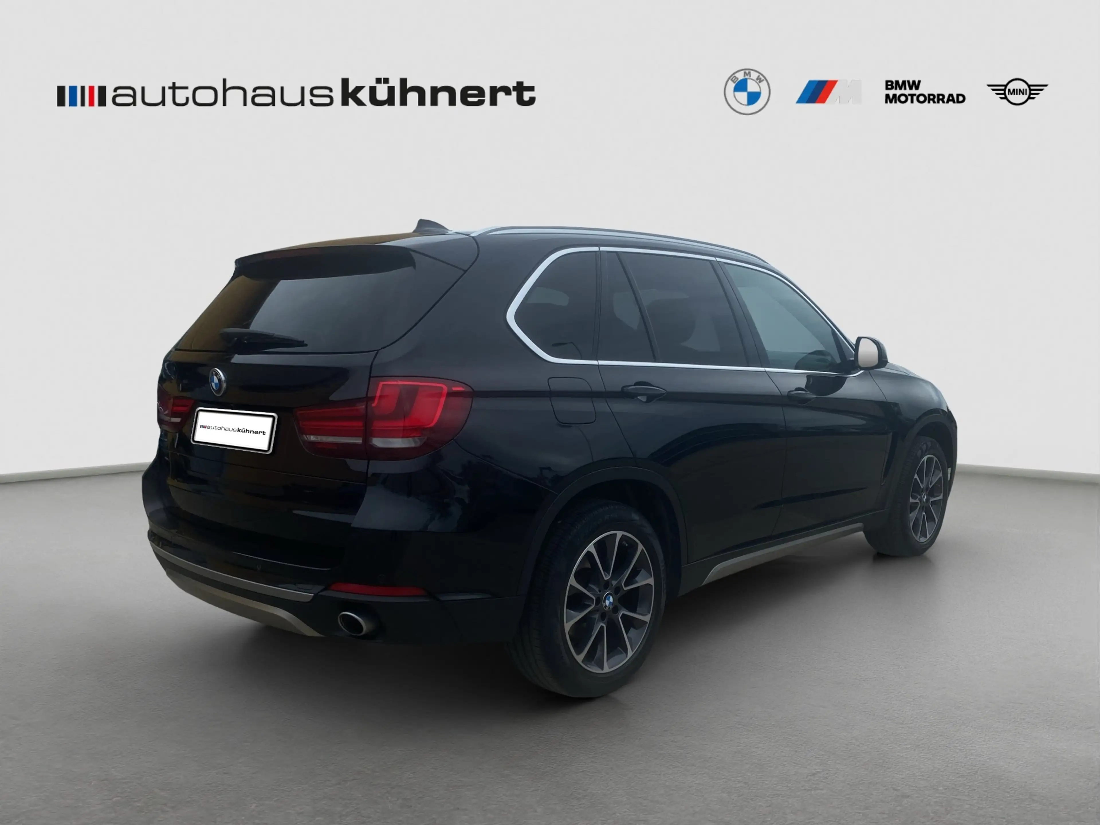 BMW X5 xDrive 30d Xenon ACC Pano SpurAss AHK HUD HiFi — photo 7