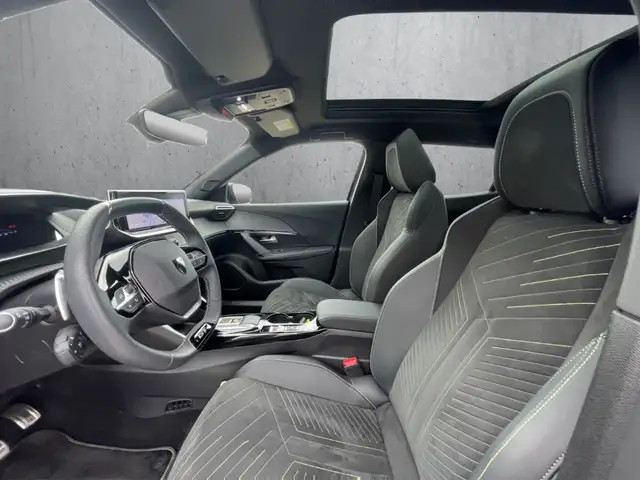Peugeot 2008 view 9