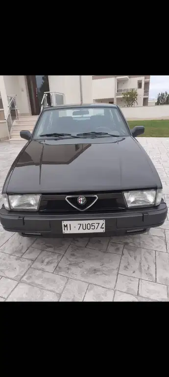 Alfa Romeo 75 1991 из Европы — купить под ключ