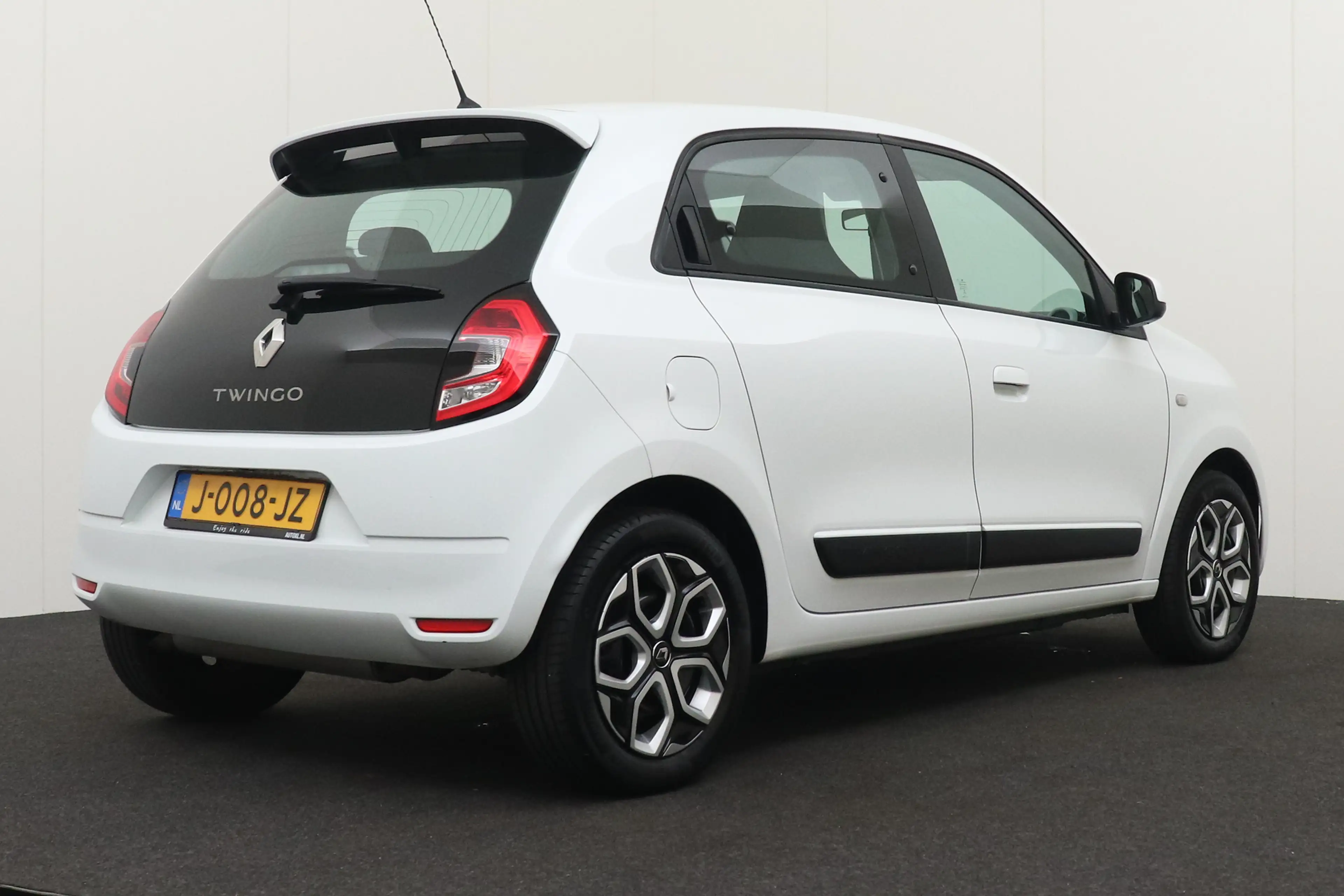 Renault Twingo 1.0 74 PK SCe Collection Cruise DAB Bluetooth LED — photo 2