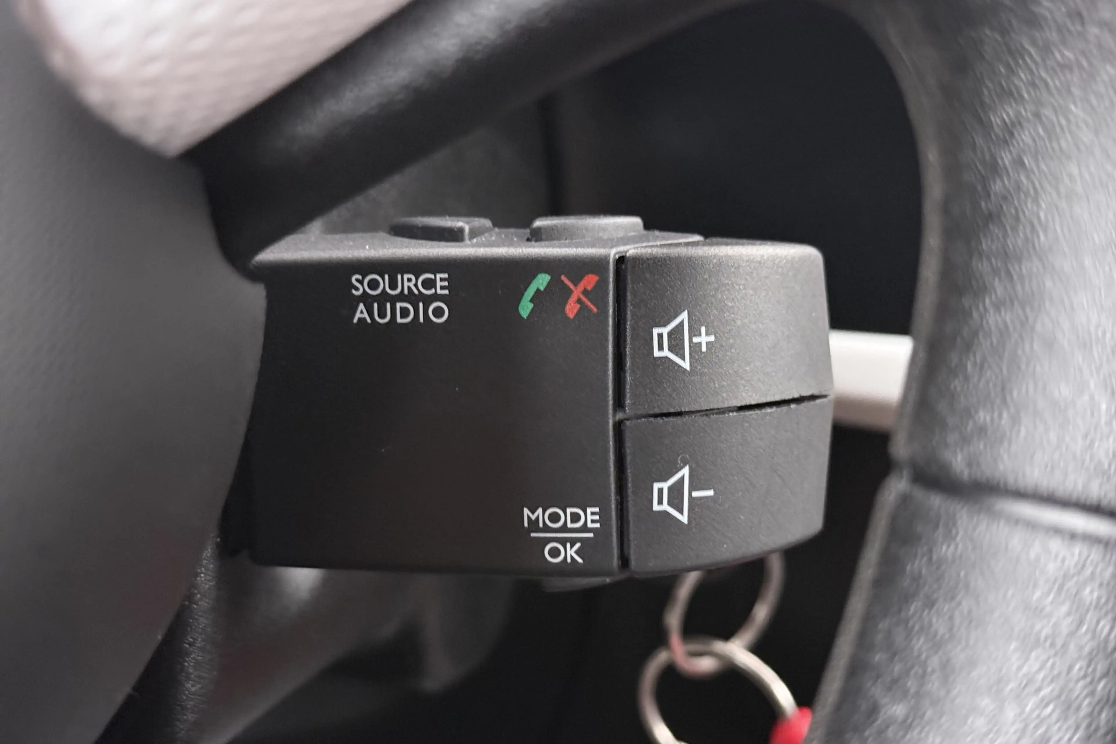 Renault Twingo 1.0 74 PK SCe Collection Cruise DAB Bluetooth LED — photo 19