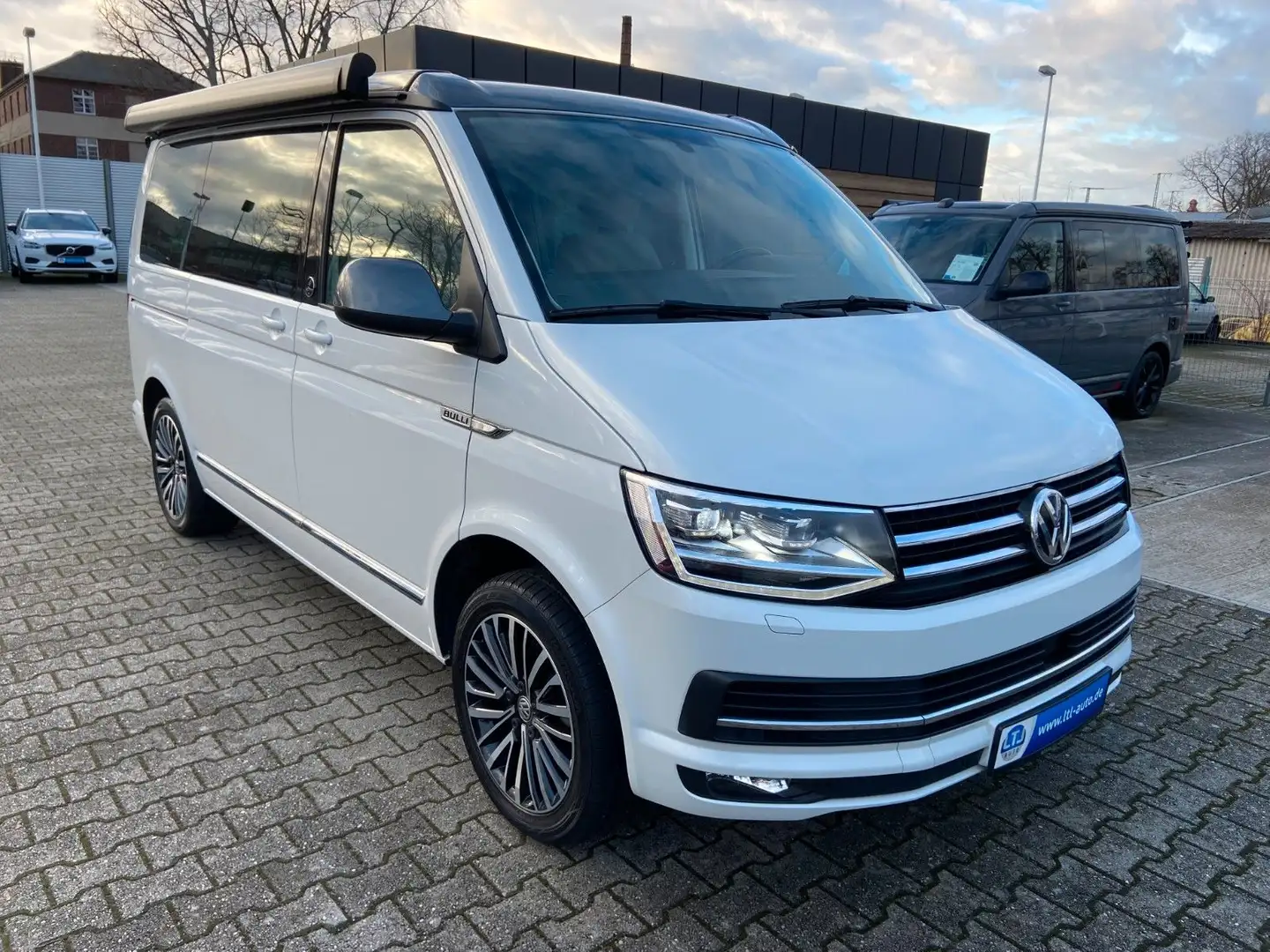 Volkswagen T6 California 30 Years DSG ACC AHK Markise OCEAN Weiß - 1