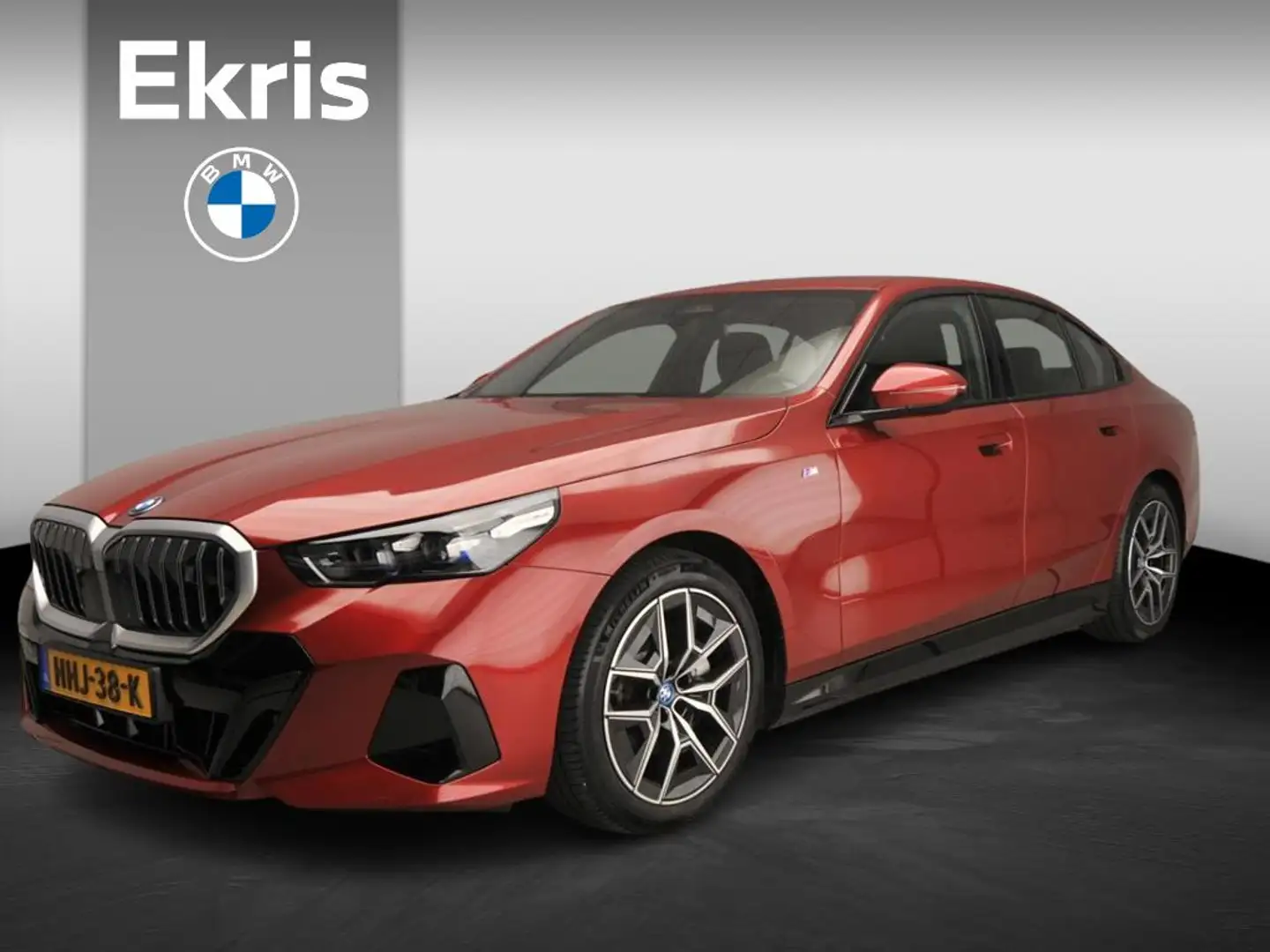 BMW i5 Sedan eDrive40 | M-Sportpakket | LED | Navigatie | Rouge - 1