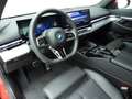 BMW i5 Sedan eDrive40 | M-Sportpakket | LED | Navigatie | Rood - thumbnail 17