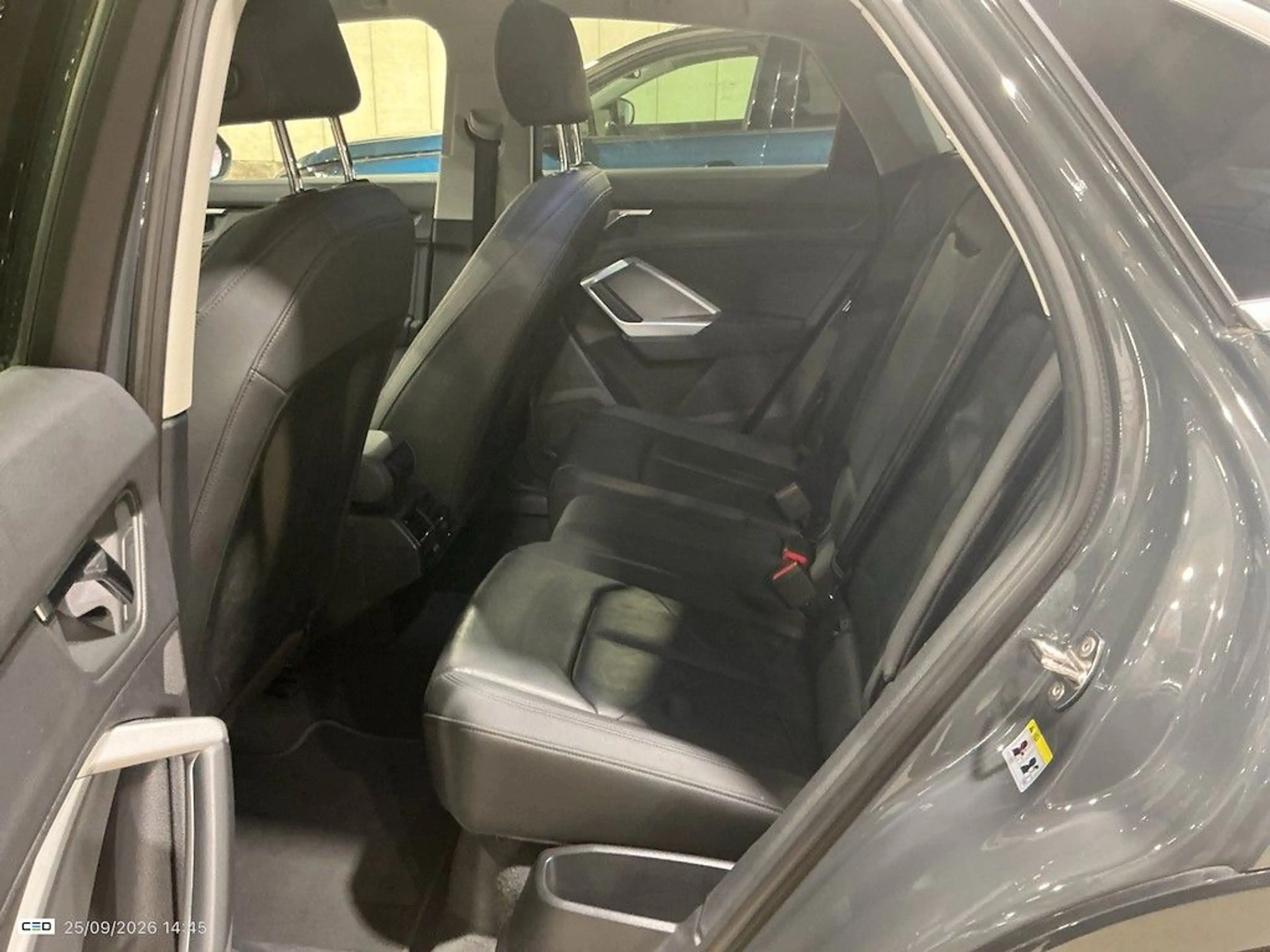 Audi Q3 1.4 45 TFSI E S TRONIC LEDER — photo 11
