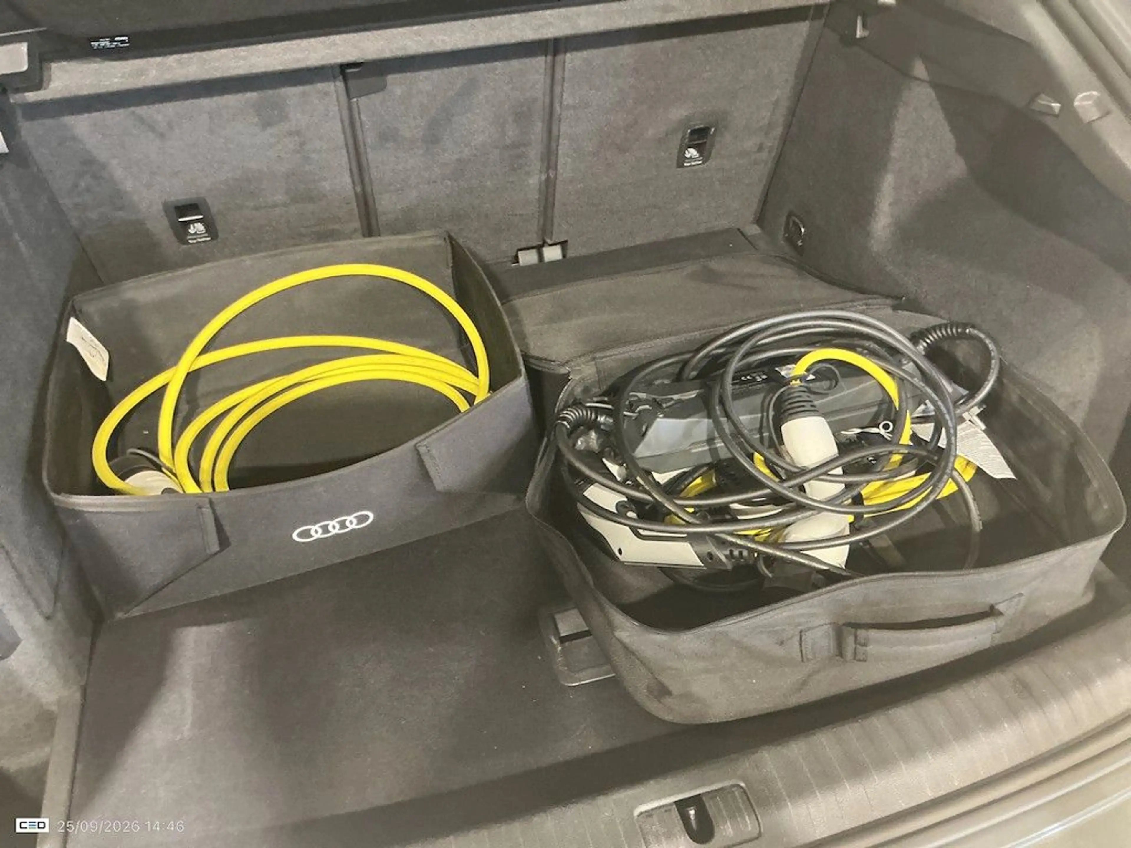 Audi Q3 1.4 45 TFSI E S TRONIC LEDER — photo 13