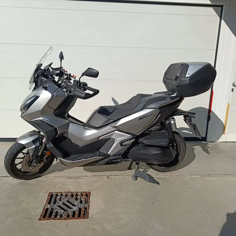 Honda ADV 350