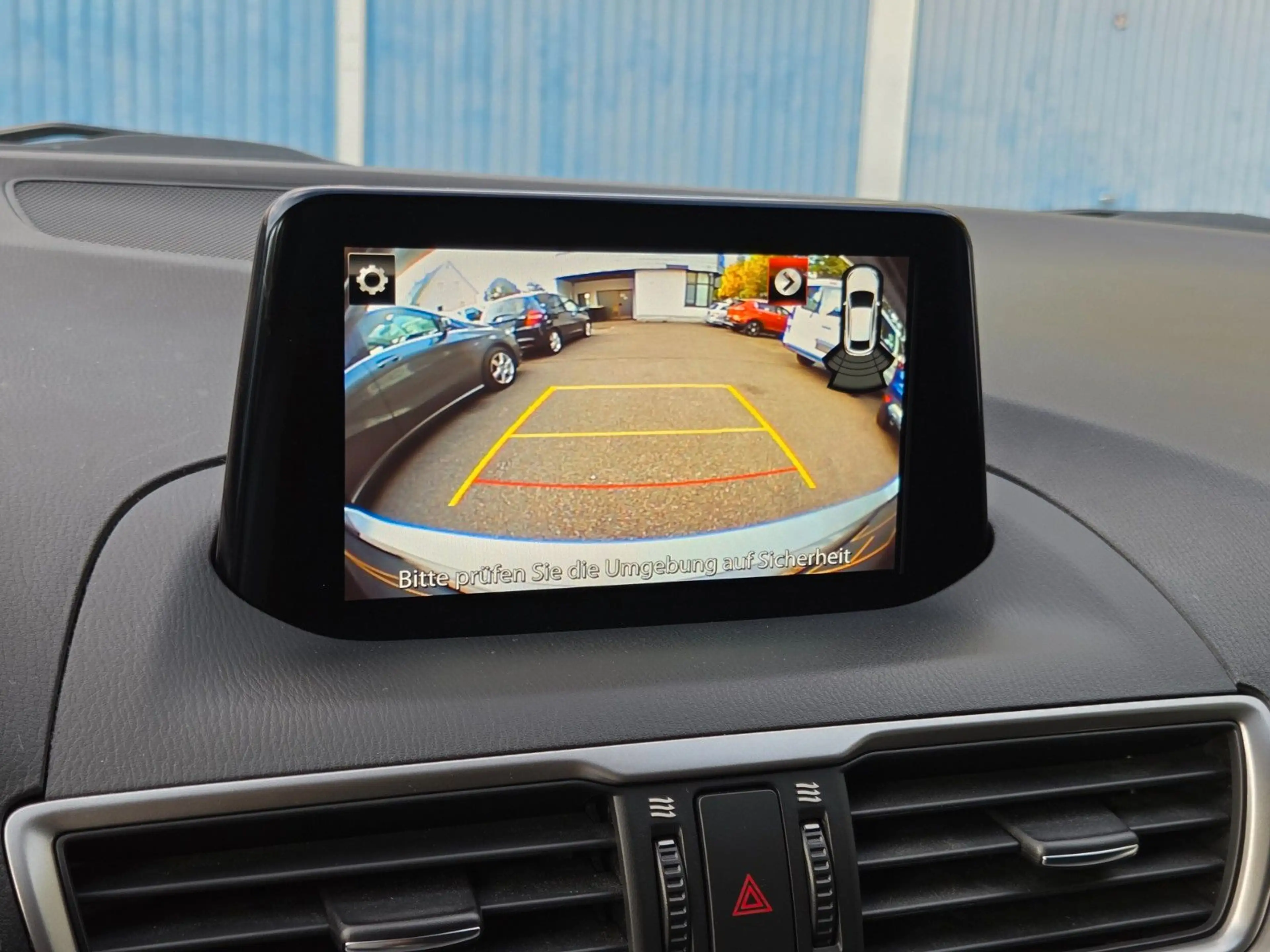 Mazda 3 Limo 2.0 SKYACTIV-G Exclusive-Line +AUTOMATIK+ — photo 18