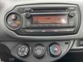 Toyota Yaris Basis *Klima*1 Hand*Scheckheft* Rot - thumbnail 15