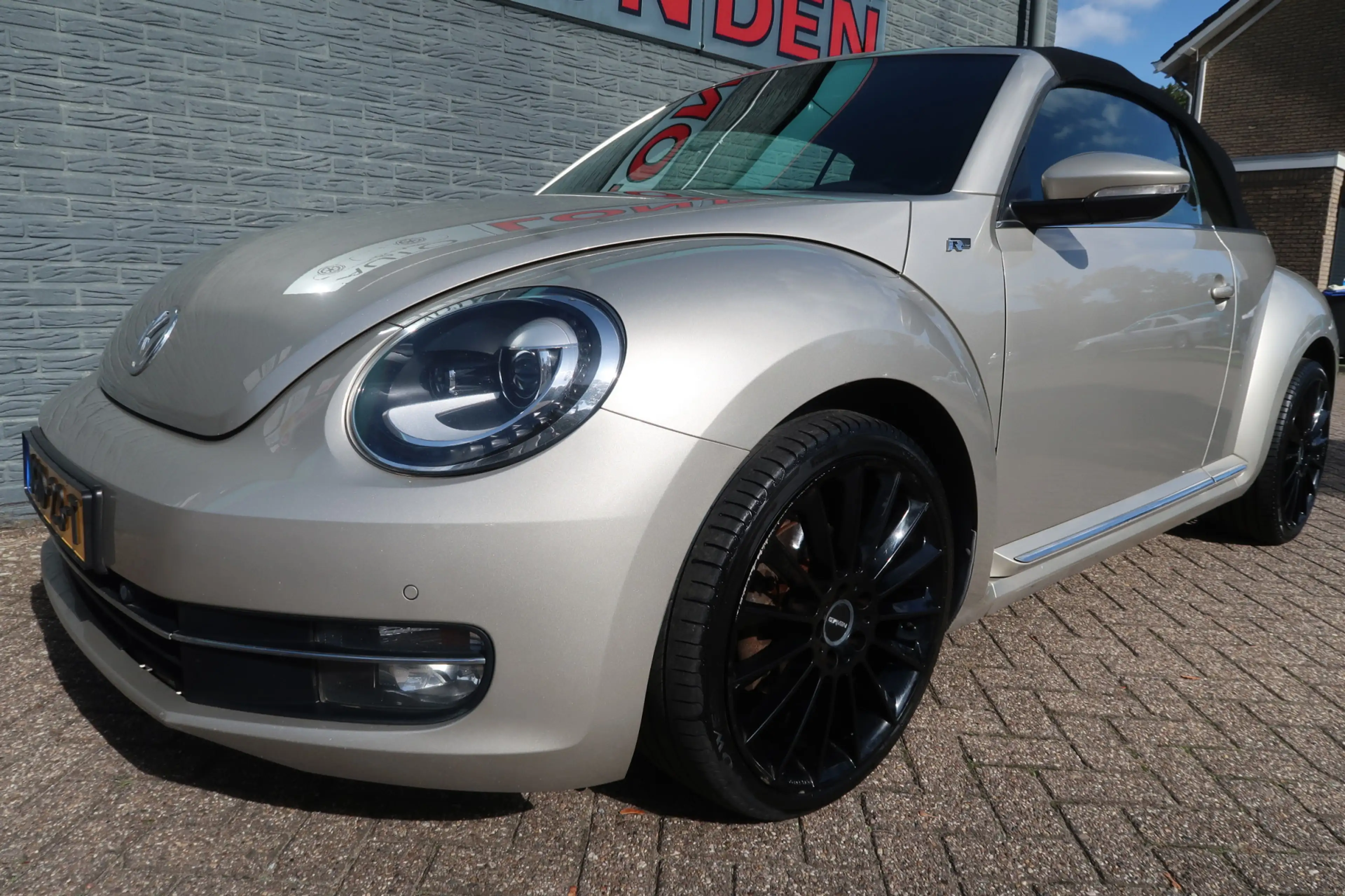 Volkswagen Beetle Cabriolet 1.2 TSI Design Bij ons bedrijf in onderh — photo 15