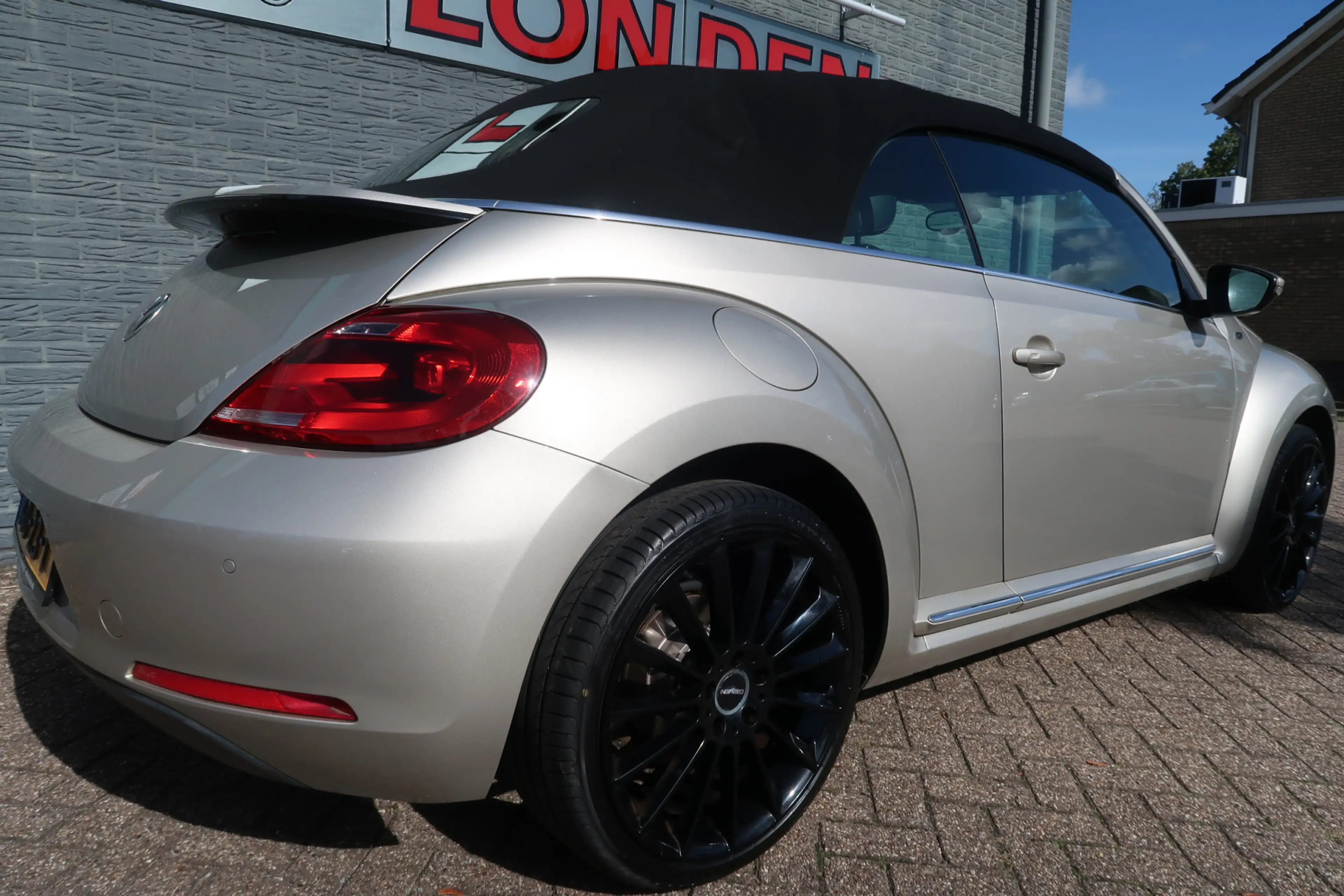 Volkswagen Beetle Cabriolet 1.2 TSI Design Bij ons bedrijf in onderh — photo 6