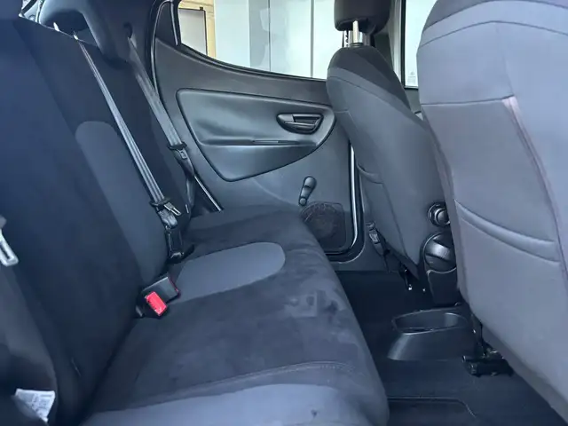 Lancia Ypsilon view 10
