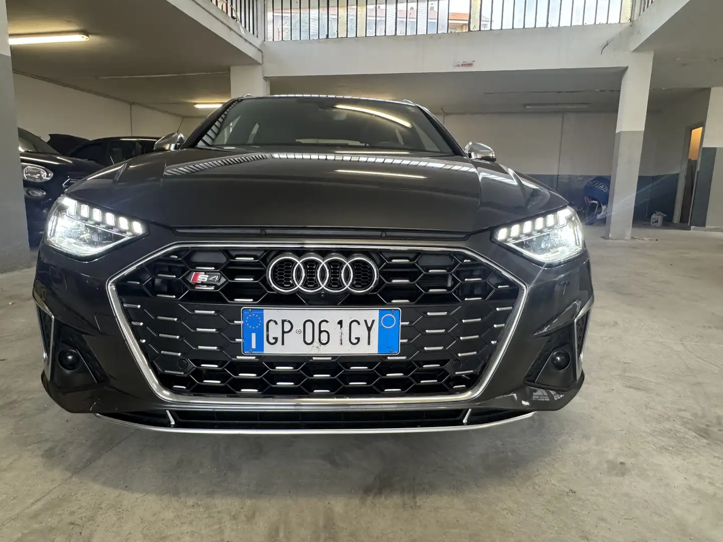 Audi S4 Avant 3.0 tdi mhev Sport Attitude quattro 341cv ti Šedá - 2