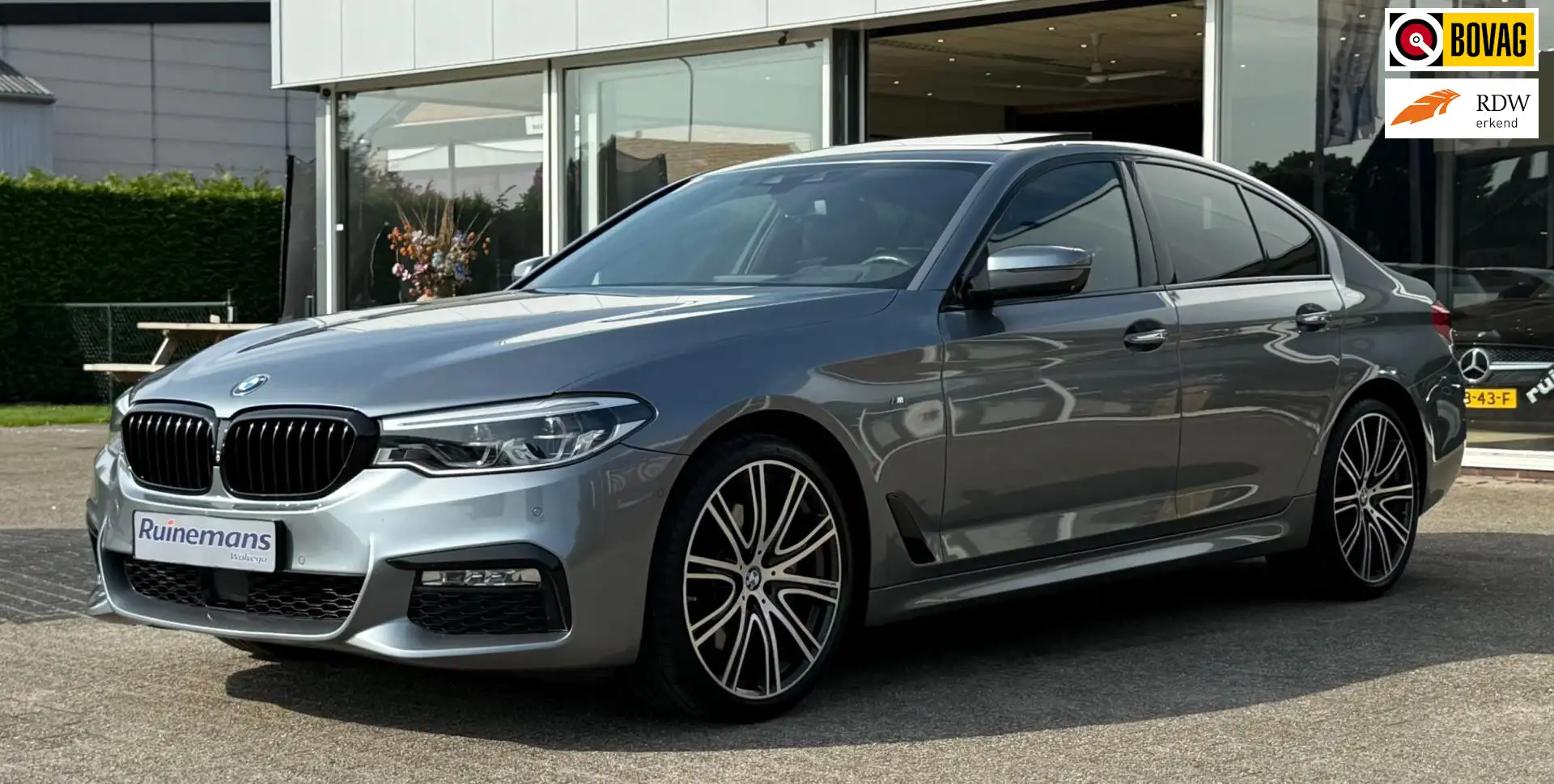 BMW 530 5-serie 530i M-SPORT High Exe / 360 / HUD / LED / Grijs - 1