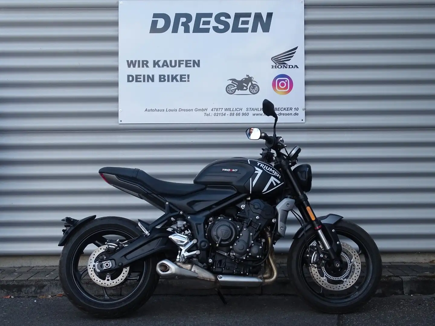 Triumph Trident 660 ABS * 2023 * 1. Hand * Griffheizung Noir - 1