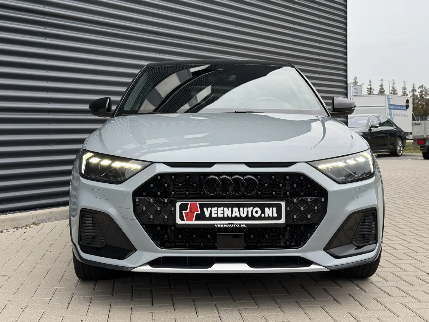 Audi A1 citycarver 30 TFSI epic B&O/Camera/Virt Cock/LED Grau - 2