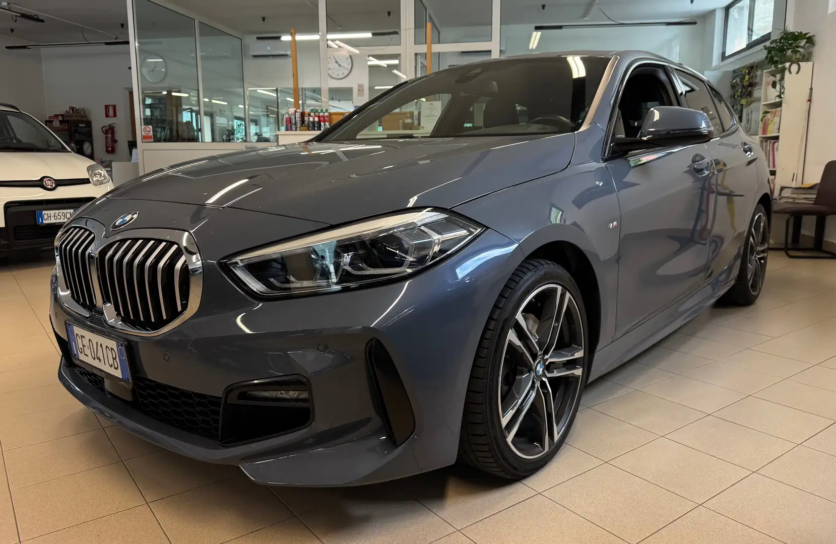 BMW 118 D MSPORT 2.0cc 150CV Grau - 1