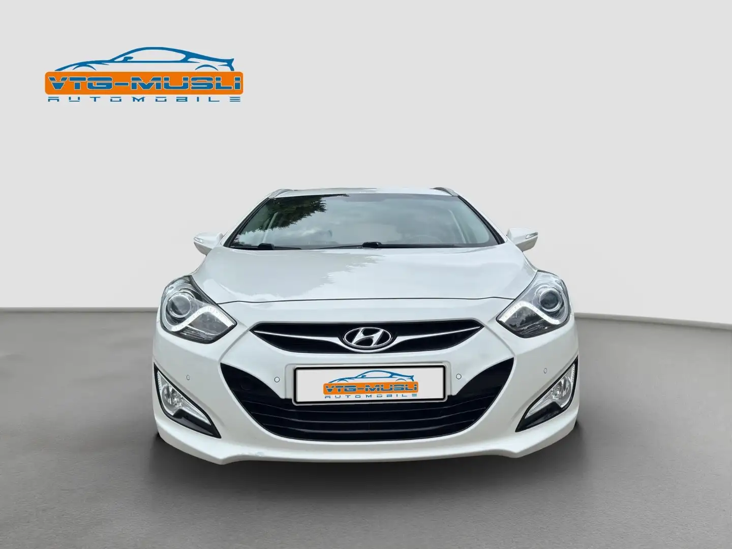 Hyundai i40 cw Style 2.0 * 177 PS * Bi-Fuel Autogas * White - 2