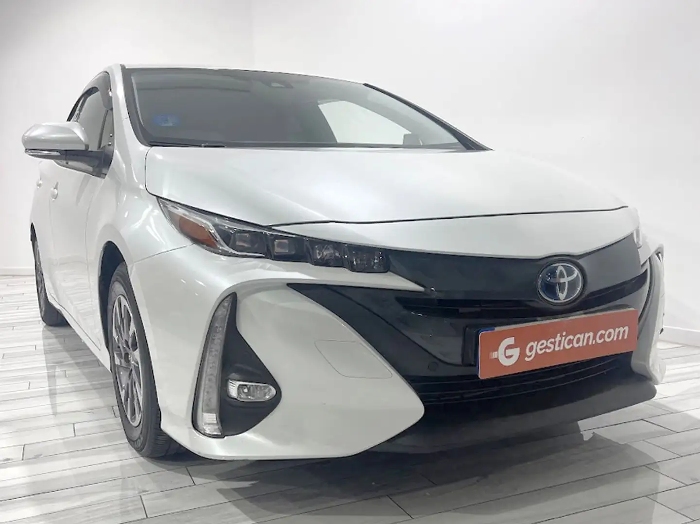 Toyota Prius Plug-In 125PH Advance Blanco - 2