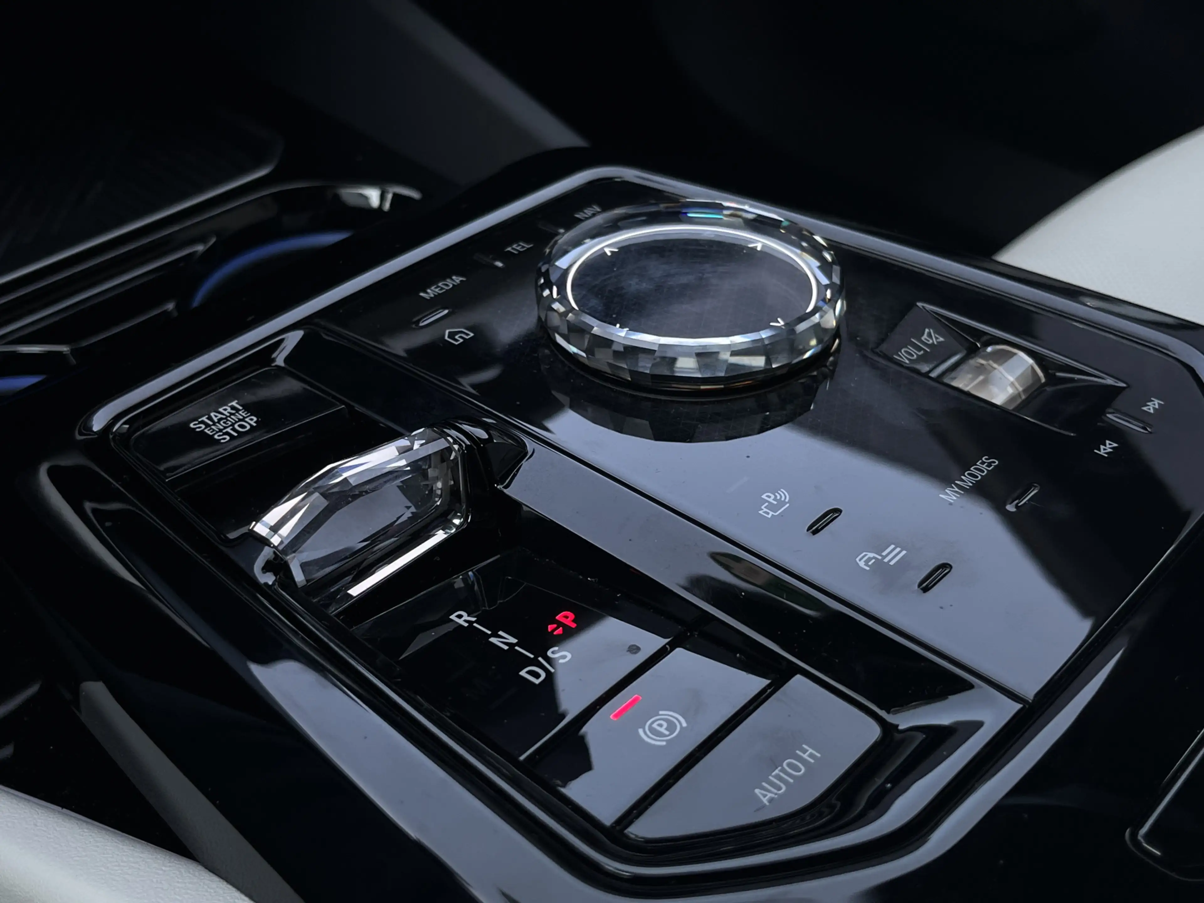 BMW 550 5-serie Touring 550e xDrive M-Sport Pro | Panorama — photo 13
