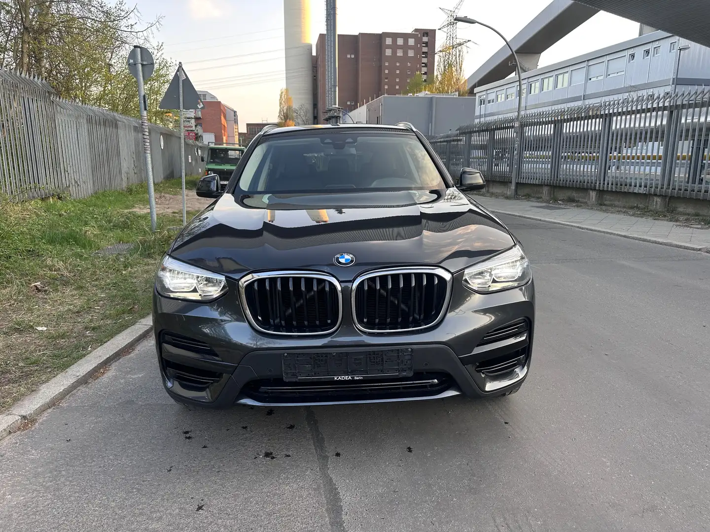 BMW X3 xDrive 20 d Zwart - 1
