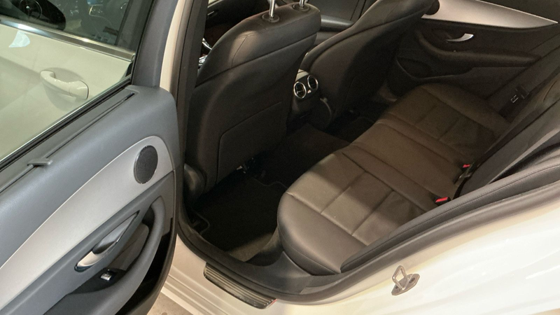 Mercedes-Benz E 300 e VollLeder*360*LED*DAB*Navitouch*AHK*Temp — photo 13